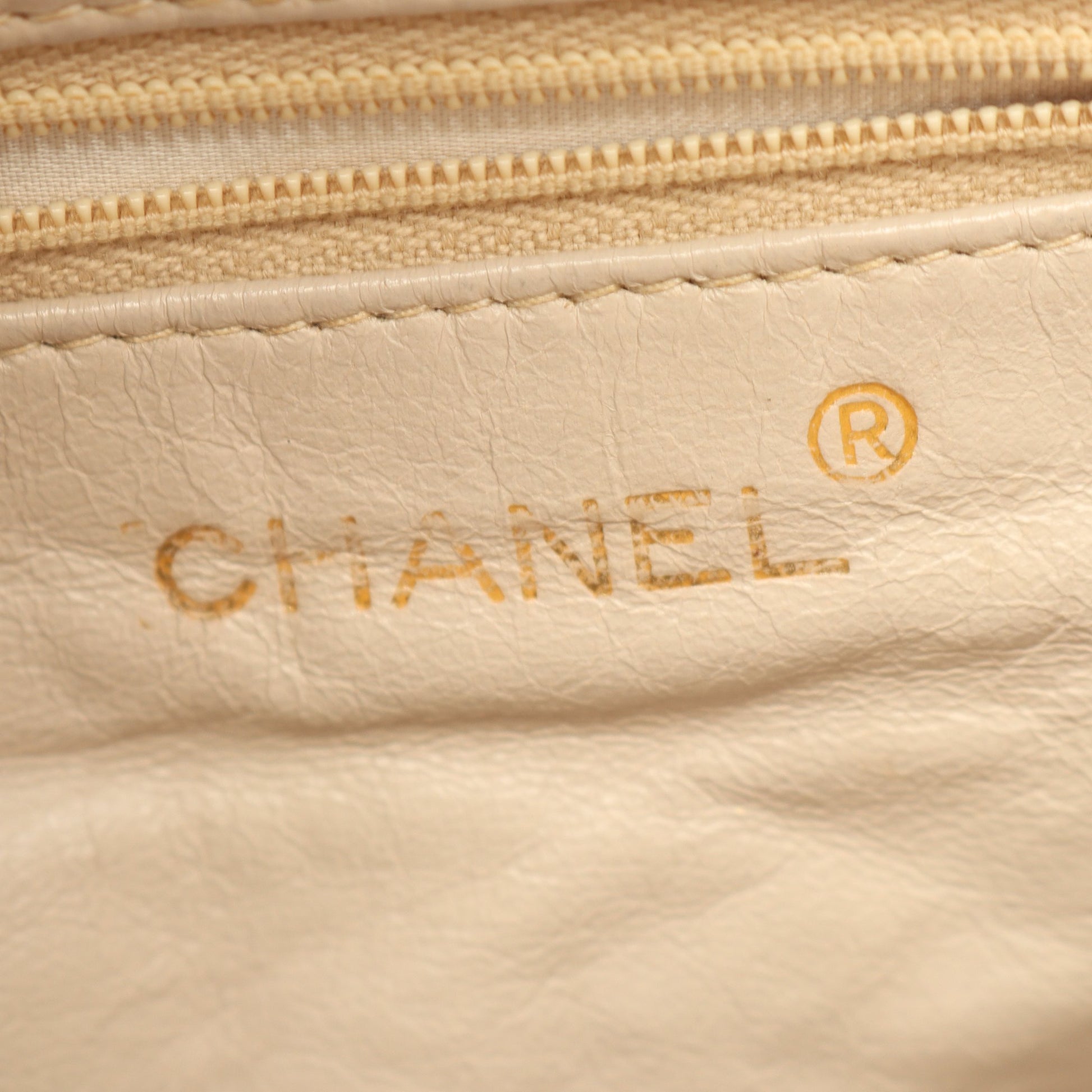 マトラッセ ショルダーバッグ ラムスキン ベージュ ゴールド金具 ヴィンテージ シャネル バッグ CHANEL