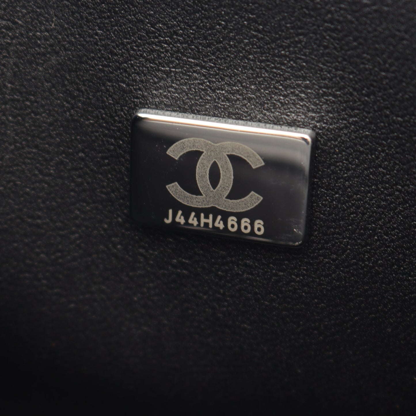 ボーイシャネル チェーンショルダーバッグ キャビアスキン ブラック シルバー金具 シャネル バッグ CHANEL