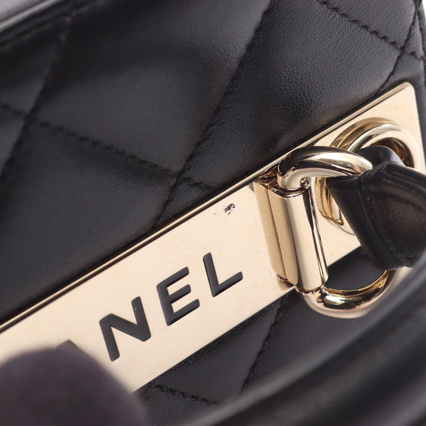 トレンディCC バニティバッグ チェーンショルダーバッグ ラムスキン ブラック ゴールド金具 シャネル バッグ CHANEL