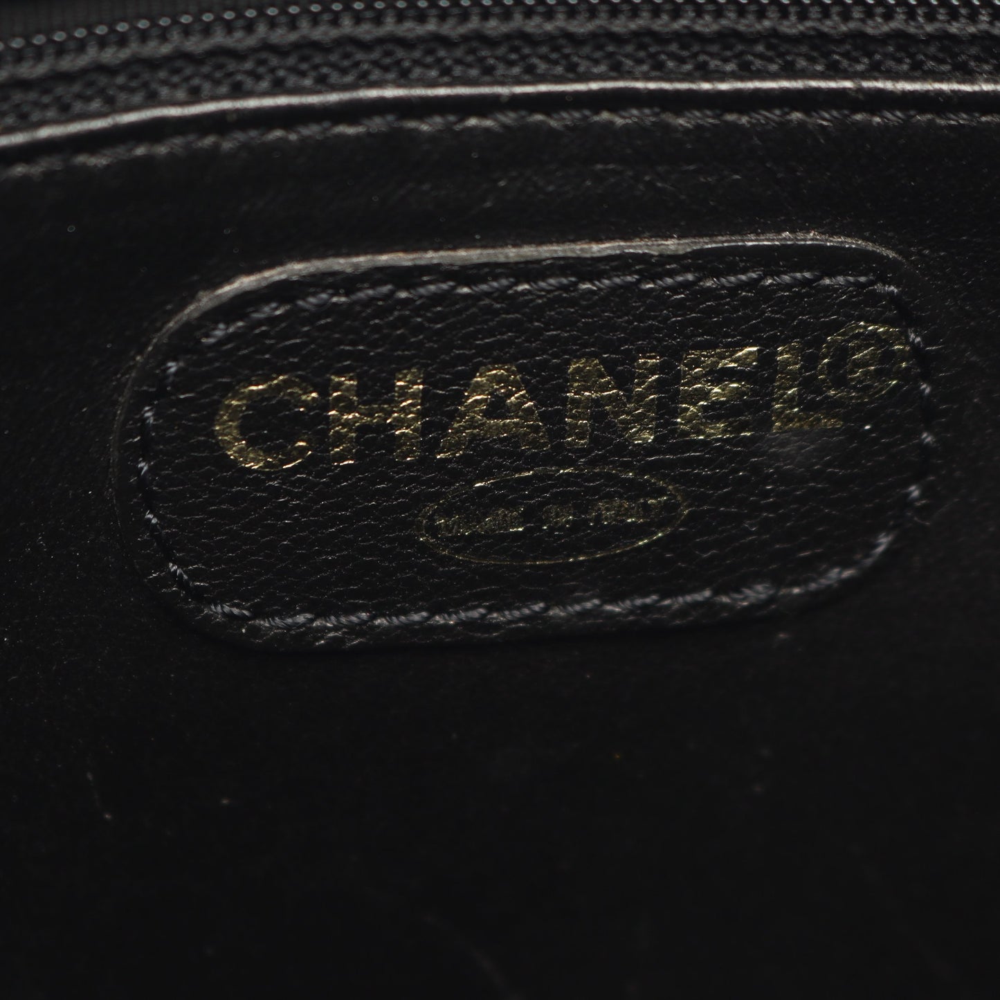 ロゴ ショルダーバッグ トートバッグ キャビアスキン ブラック ゴールド金具 シャネル バッグ CHANEL
