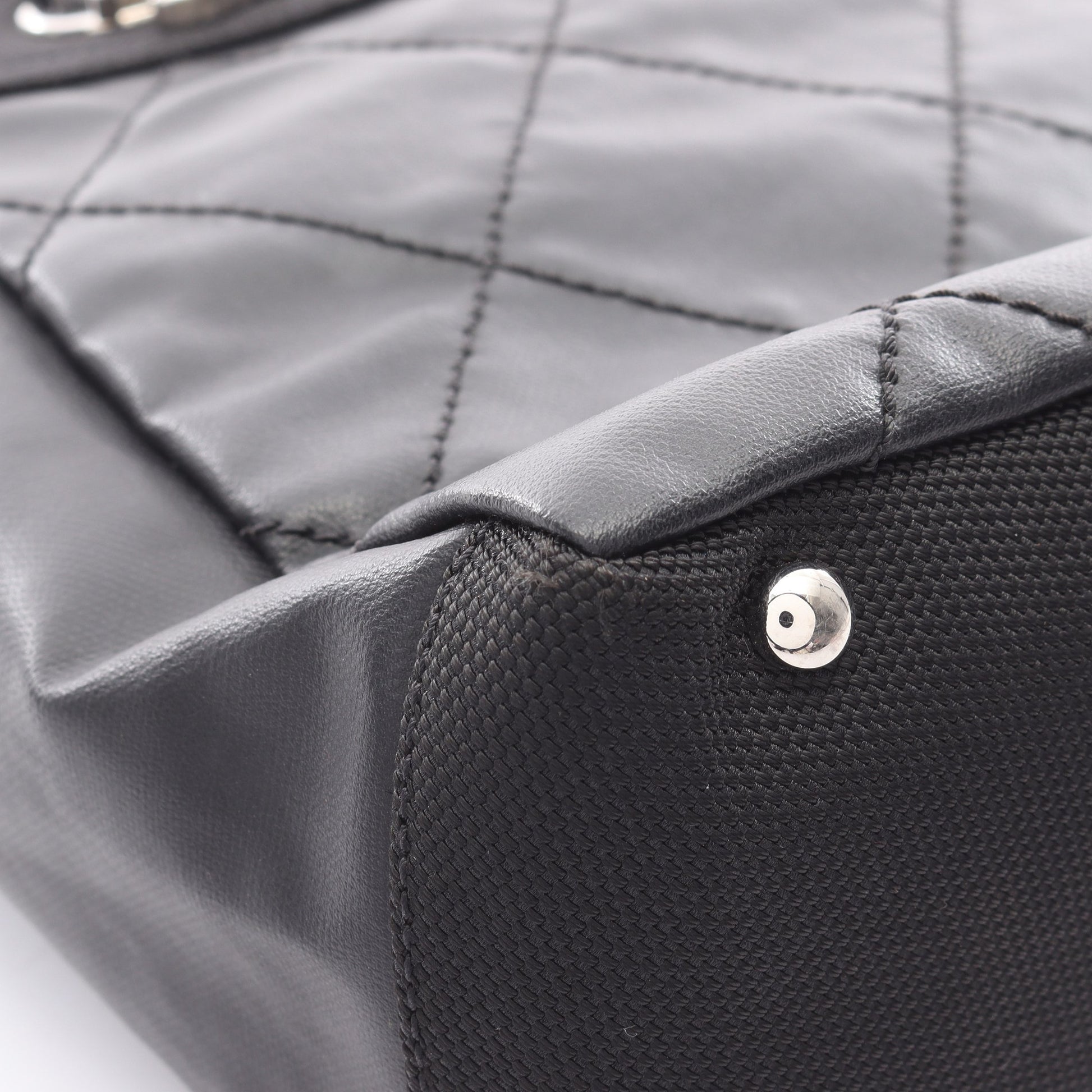 パリビアリッツPM ハンドバッグ トートバッグ コーティングキャンバス レザー ブラック シルバー金具 シャネル バッグ CHANEL