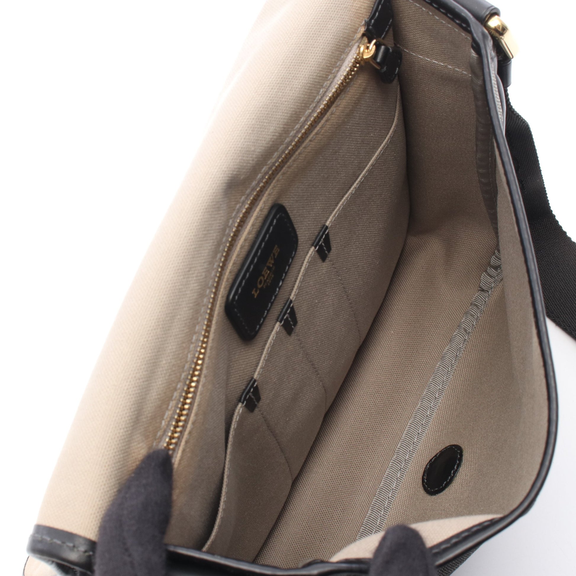 アナグラム ショルダーバッグ PVC レザー グレー ブラック ロエベ バッグ LOEWE