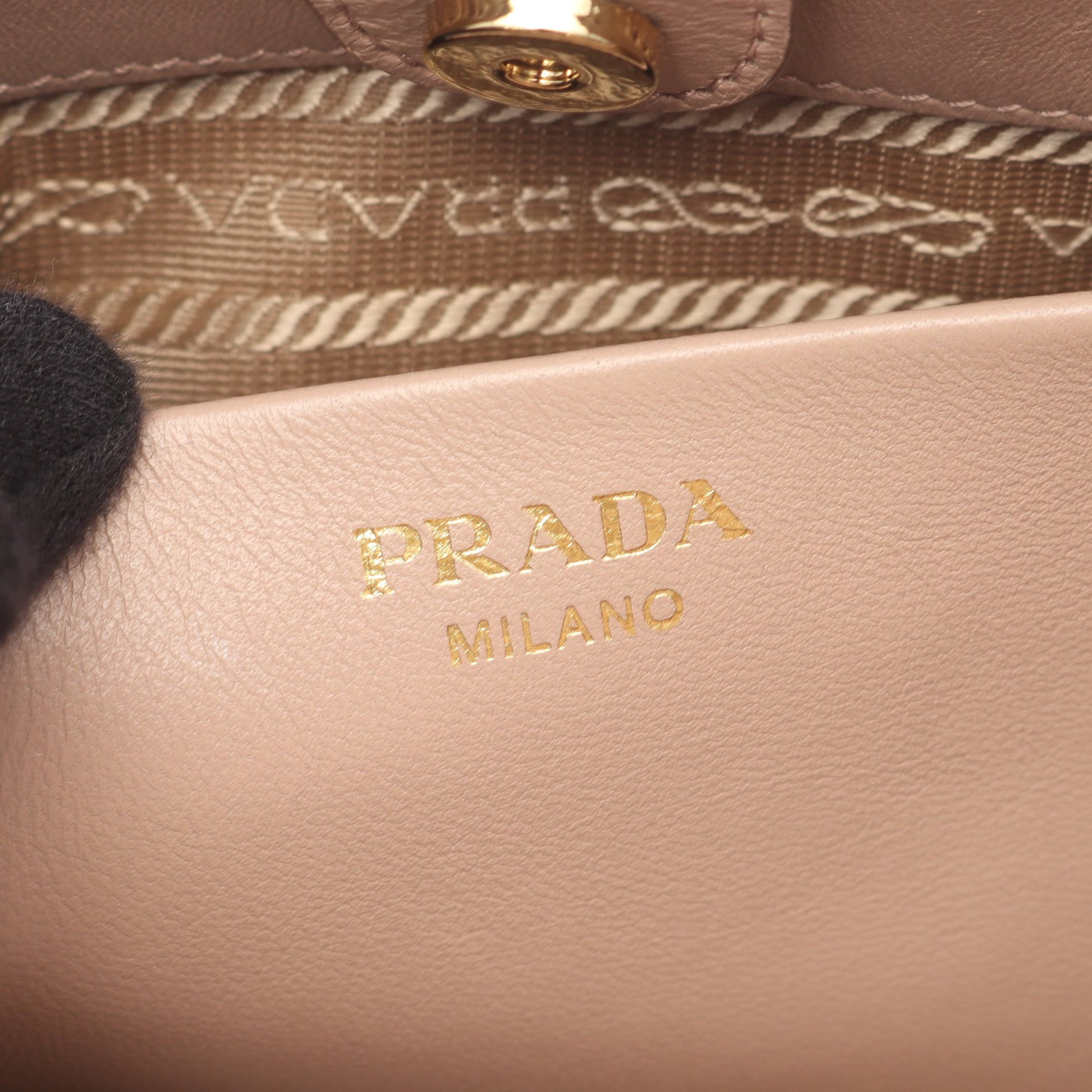 NAPPA GAUFRE'1 2WAY ハンドバッグ レザー ピンクベージュ プラダ バッグ PRADA
