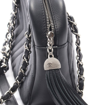 シェブロン Vステッチ タッセル チェーンショルダーバッグ ラムスキン ブラック シルバー金具 シャネル バッグ CHANEL