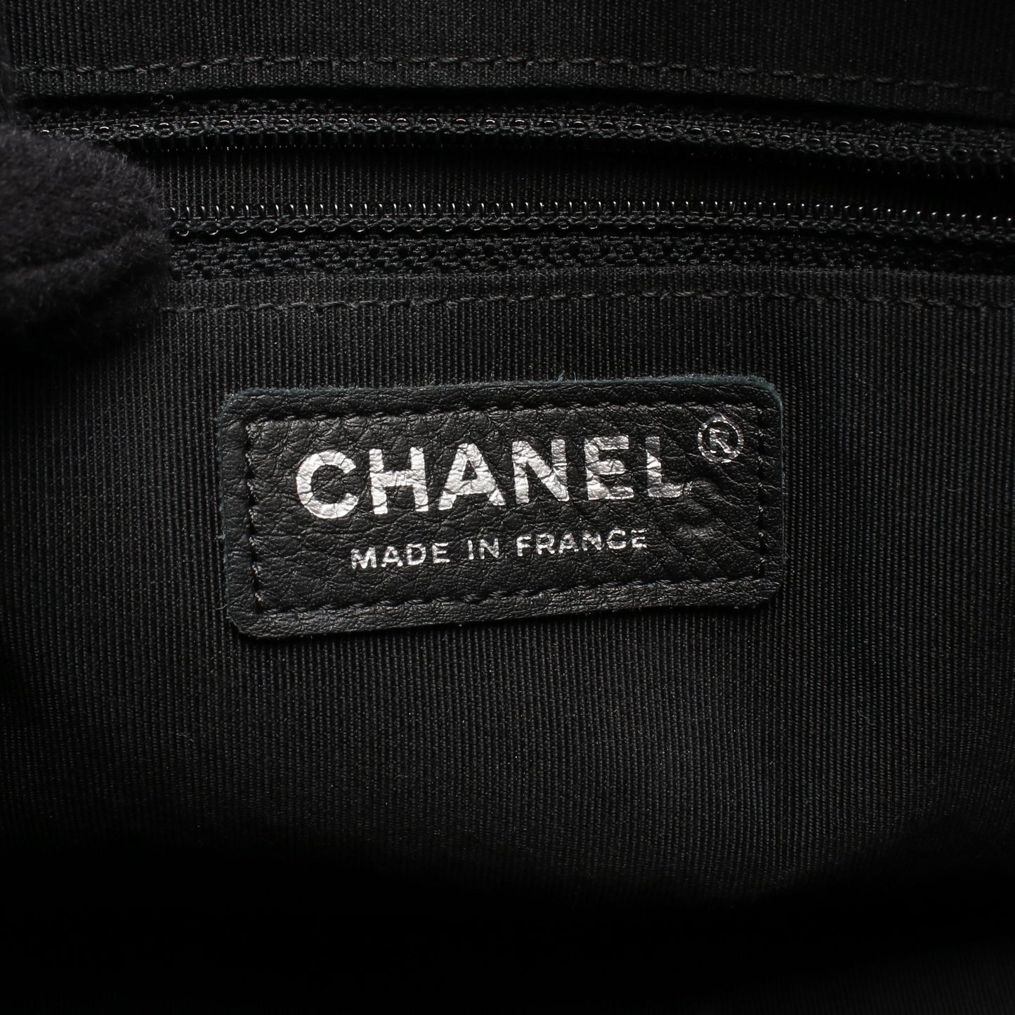 シェブロン Vステッチ タッセル チェーンショルダーバッグ ラムスキン ブラック シルバー金具 シャネル バッグ CHANEL