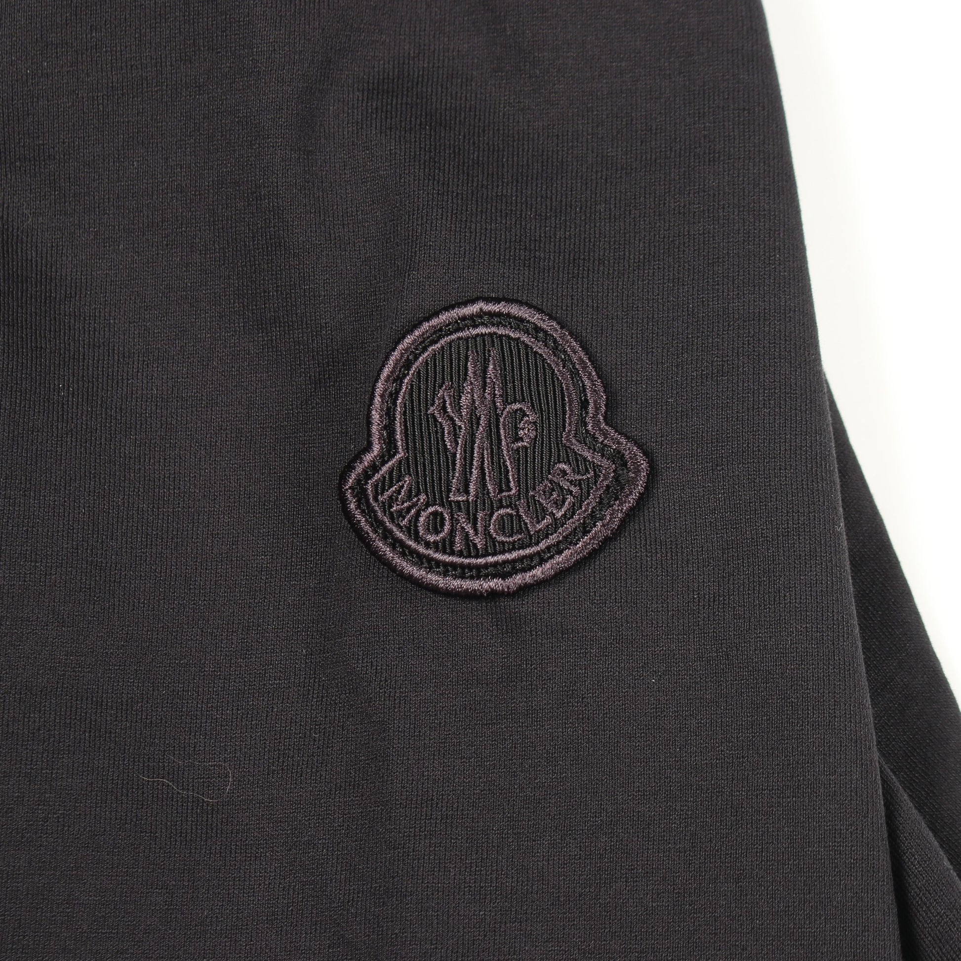 スパンコールロゴ クロップド 半袖Tシャツ コットン ブラック モンクレール トップス MONCLER