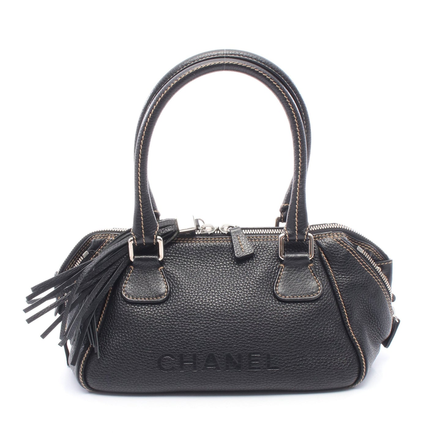 型押しロゴ タッセル ハンドバッグ レザー ブラック シルバー金具 シャネル バッグ CHANEL
