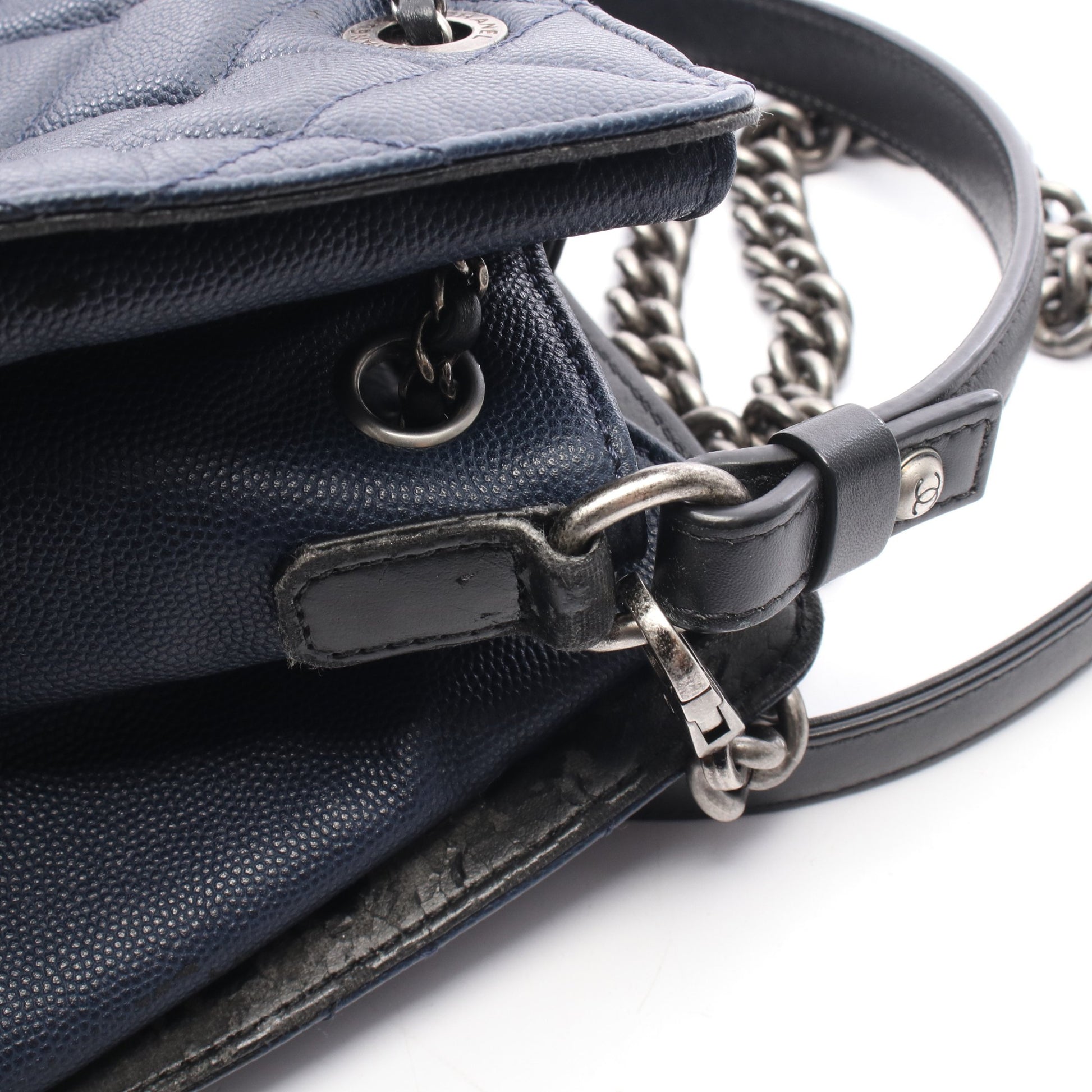 CCバケット マトラッセ 2WAY ハンドバッグ キャビアスキン レザー ネイビー ブラック シルバー金具 シャネル バッグ CHANEL