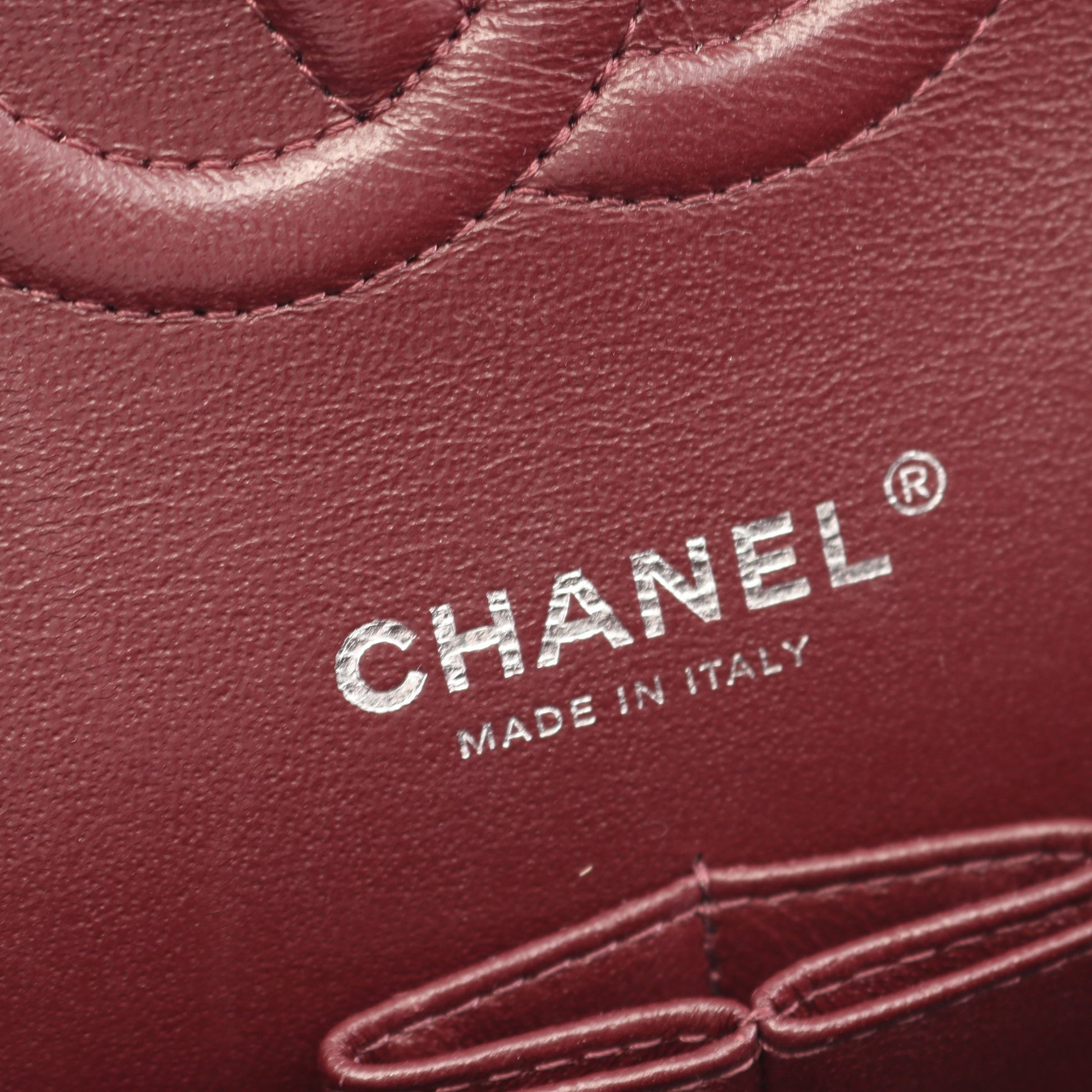 マトラッセ Wフラップ Wチェーンショルダーバッグ キャビアスキン ブラック シルバー金具 シャネル バッグ CHANEL