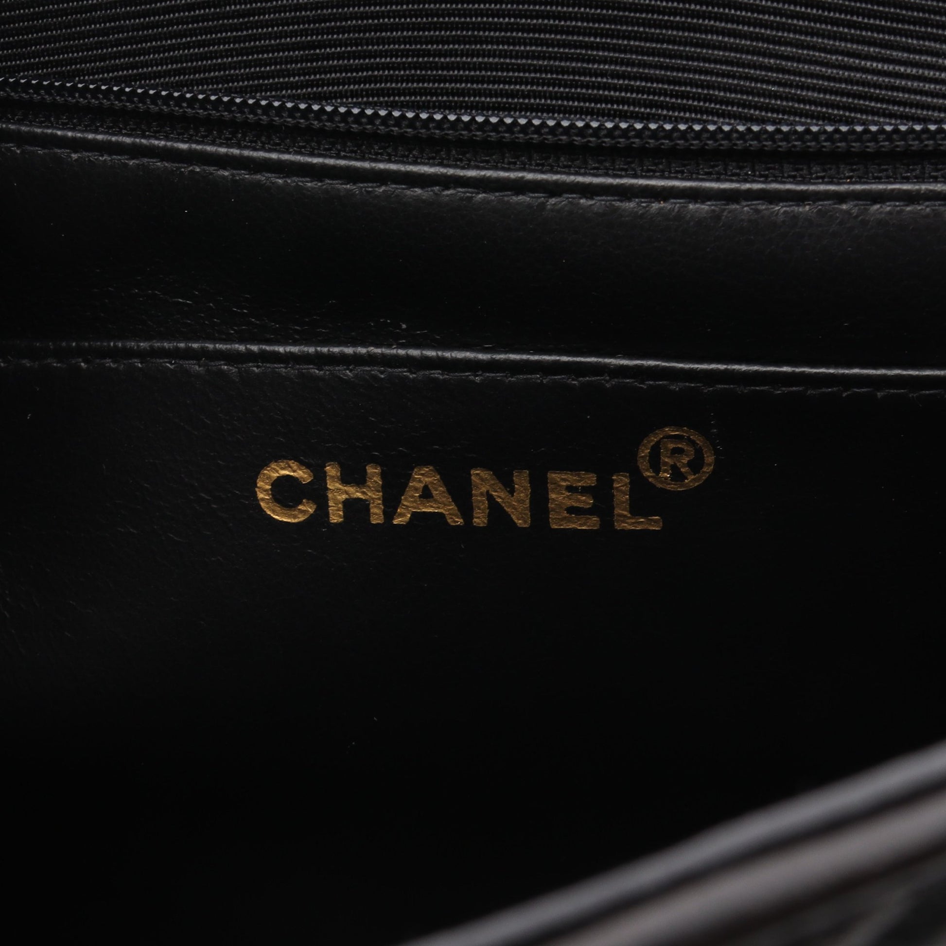 デカマトラッセ30 シングルフラップ Wチェーンショルダーバッグ ラムスキン ブラック ゴールド金具 シャネル バッグ CHANEL