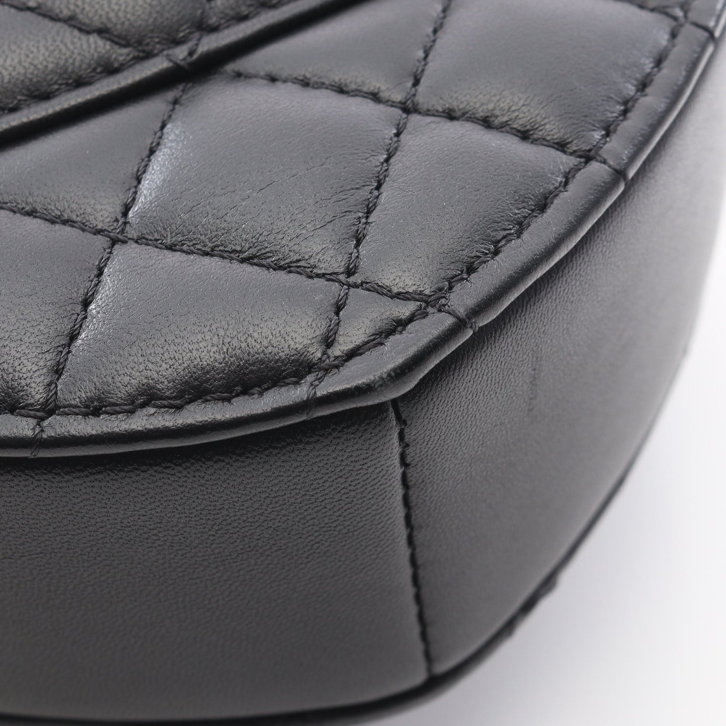 マトラッセ ハート チェーンショルダーバッグ ラムスキン ブラック ゴールド金具 シャネル バッグ CHANEL