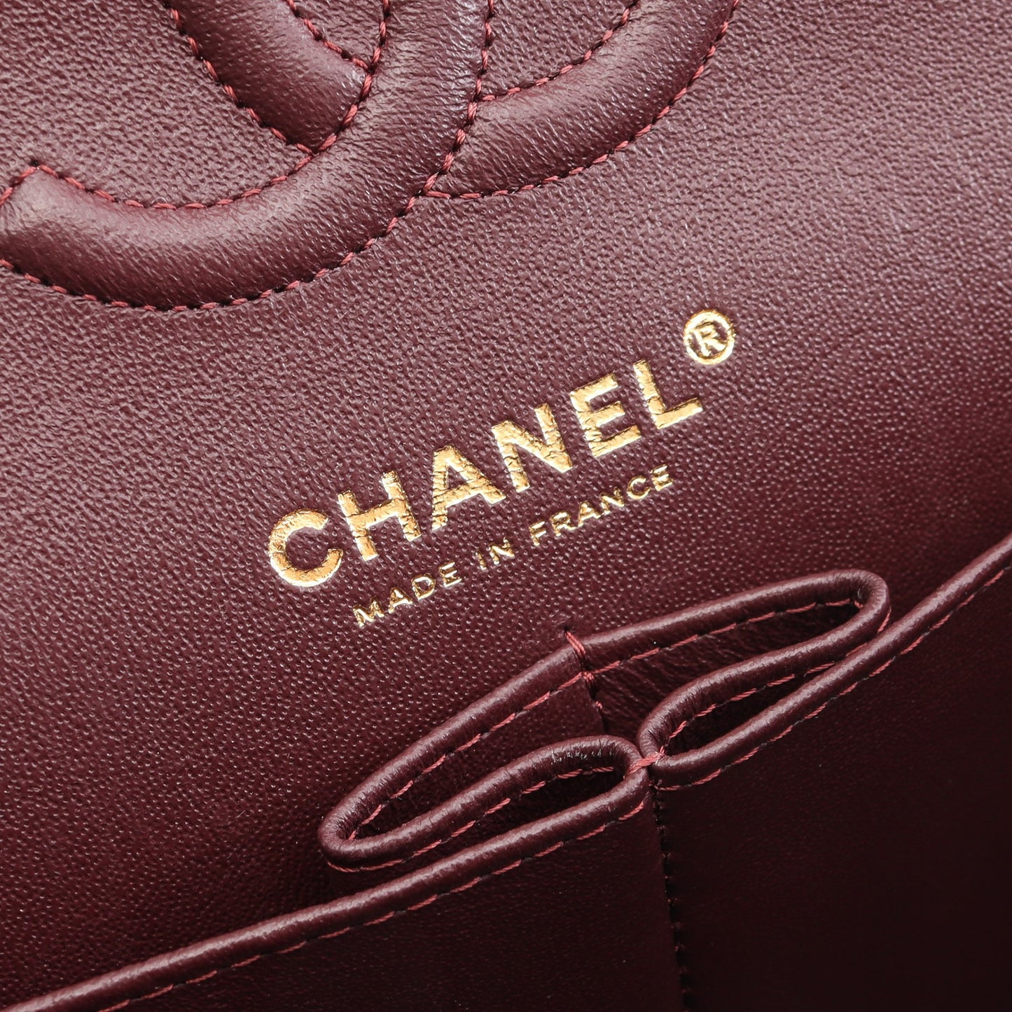 マトラッセ Wフラップ Wチェーンショルダーバッグ キャビアスキン ブラック ゴールド金具 シャネル バッグ CHANEL