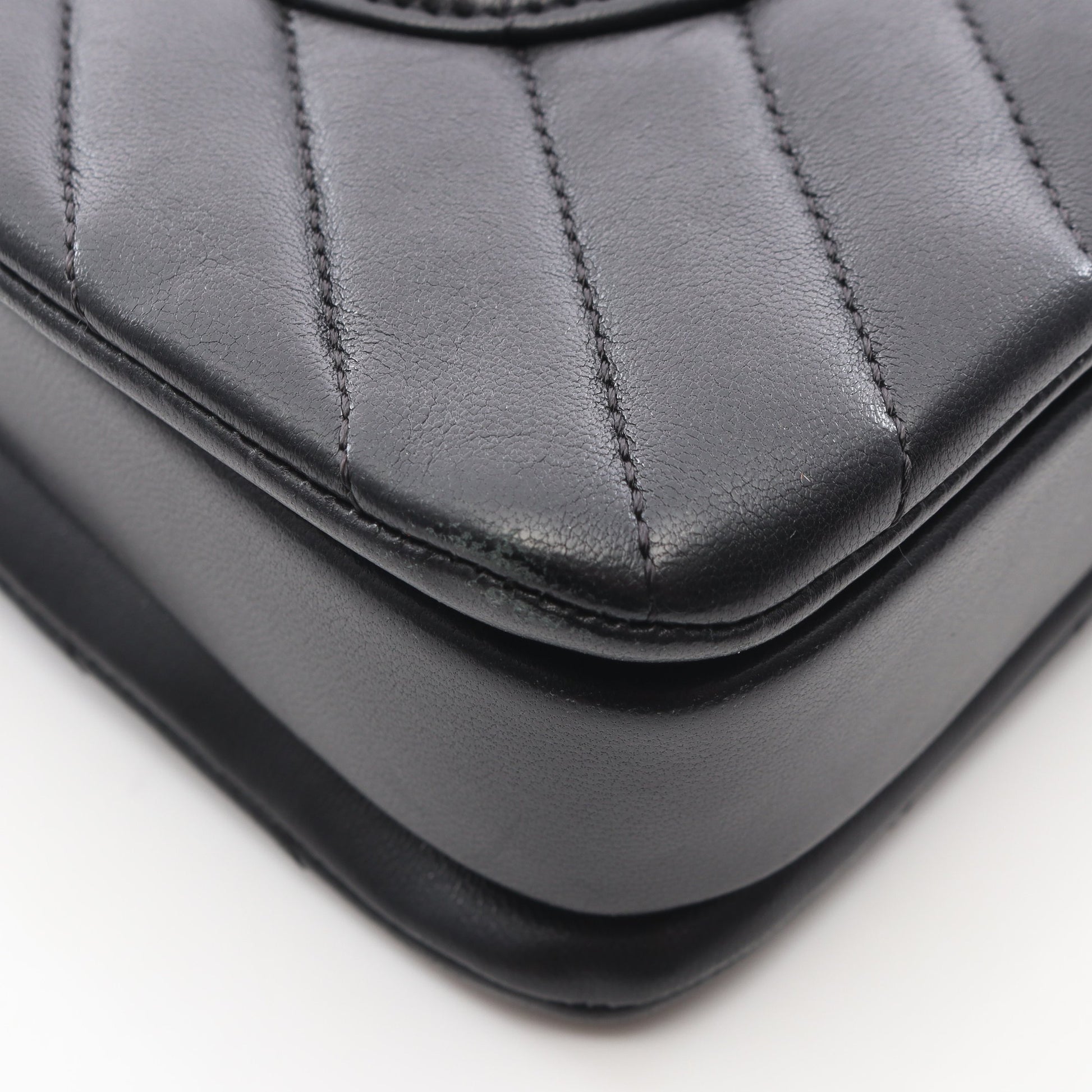 トレンディCC ショルダーバッグ スモール トップハンドル フラップ 2WAY チェーンショルダーバッグ ラムスキン ブラック ゴールド金具 シャネル バッグ CHANEL