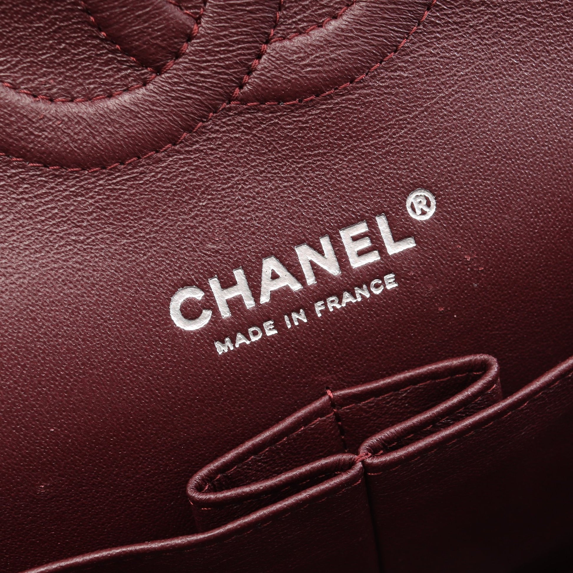 マトラッセ Wフラップ Wチェーンショルダーバッグ キャビアスキン ブラック シルバー金具 シャネル バッグ CHANEL