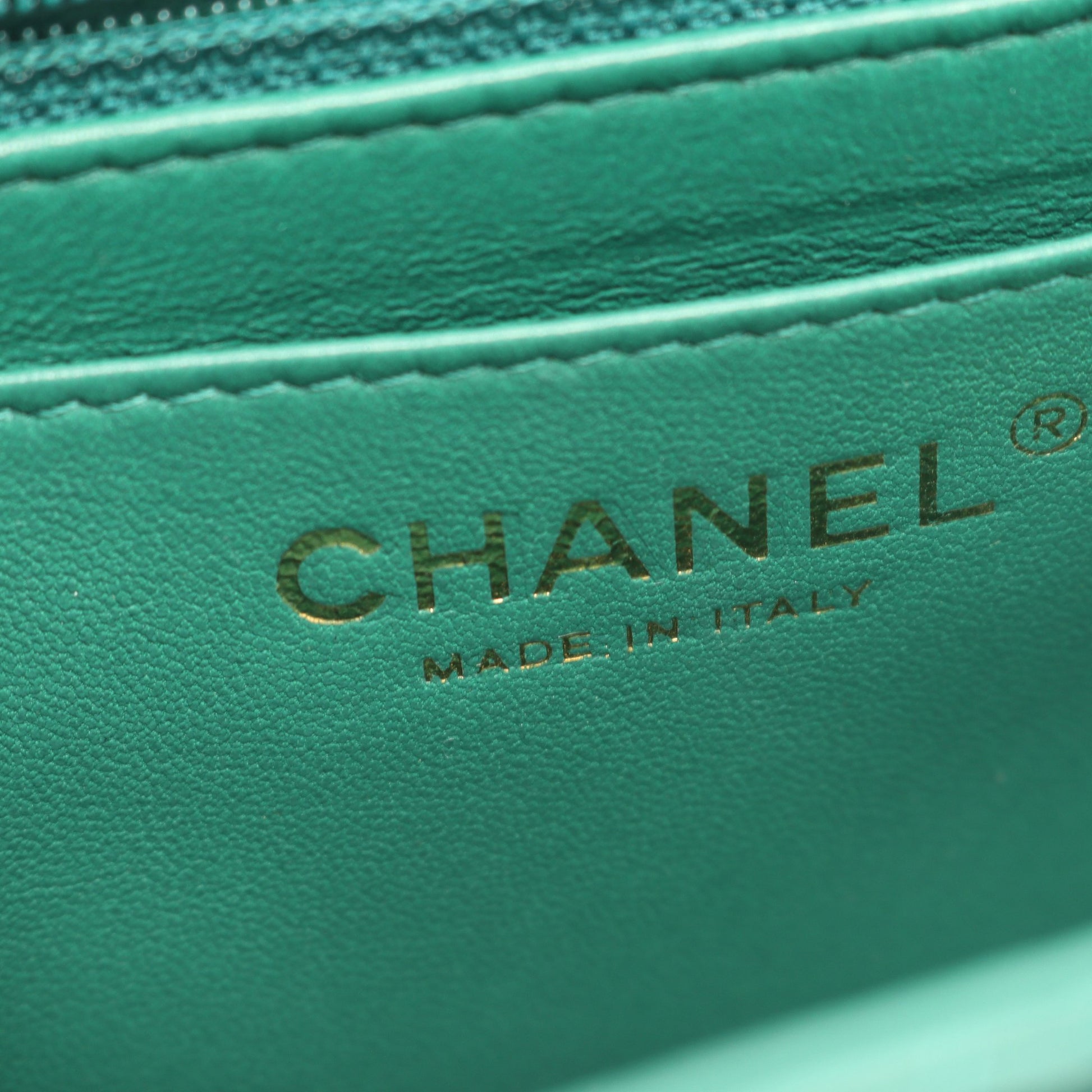 ミニマトラッセ チェーンショルダーバッグ ラムスキン グリーン ゴールド金具 シャネル バッグ CHANEL