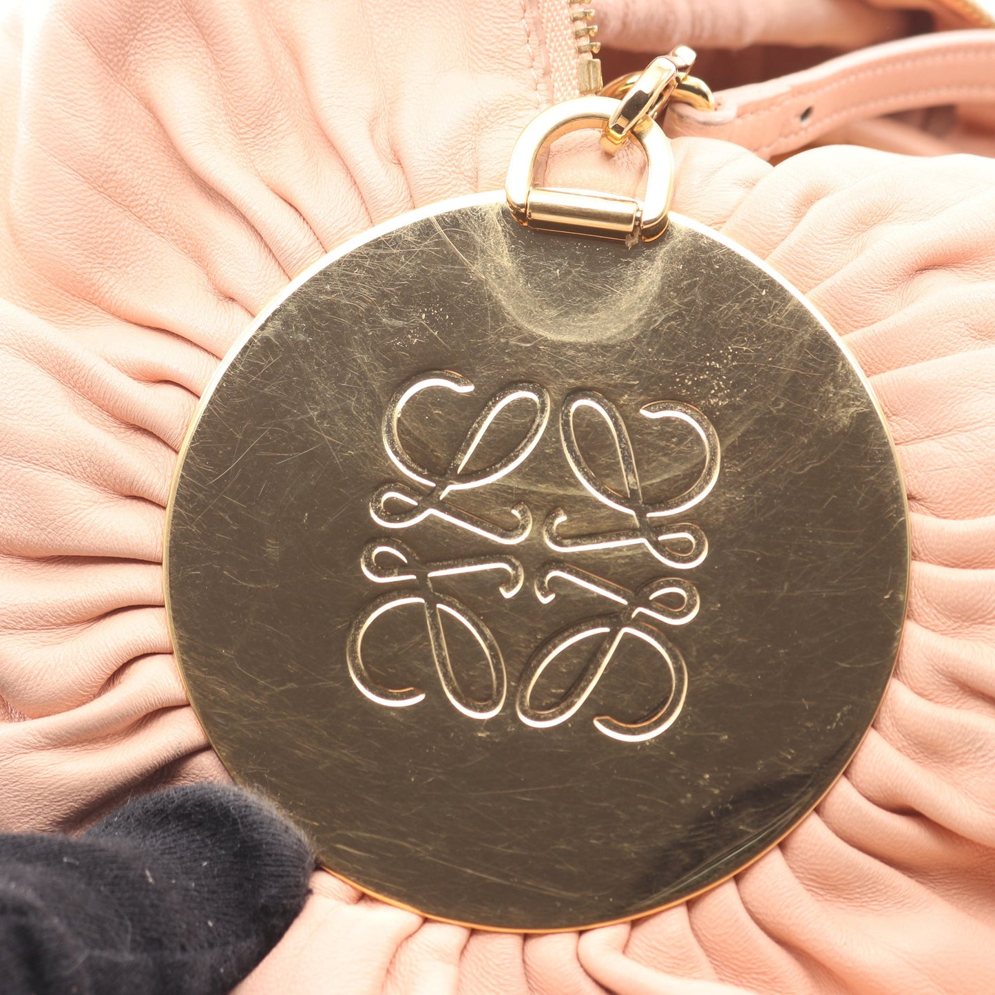 ブレスレット ポーチ ショルダーバッグ レザー ピンク ロエベ バッグ LOEWE
