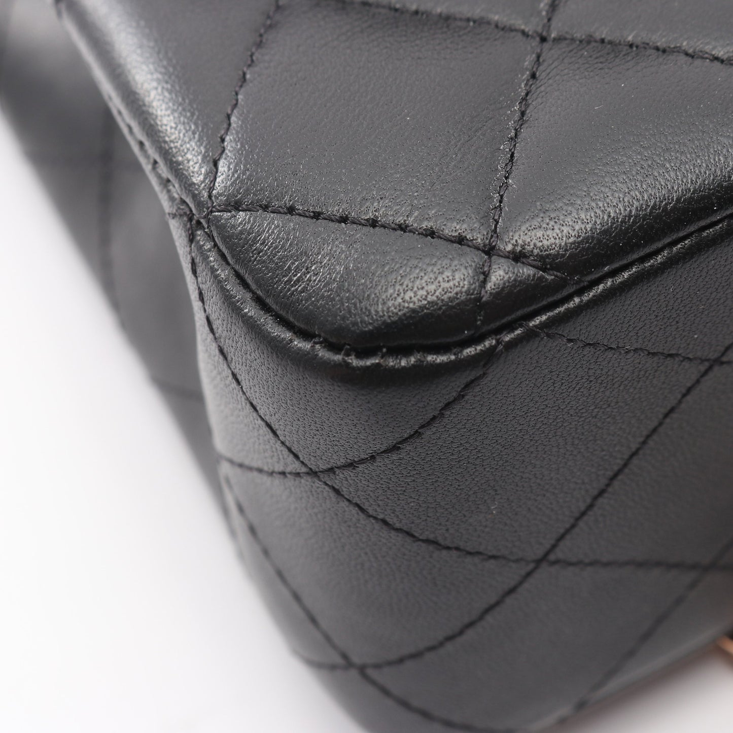 マトラッセ Wフラップ ピンクゴールド金具 Wチェーンショルダーバッグ ラムスキン ブラック シャネル バッグ CHANEL