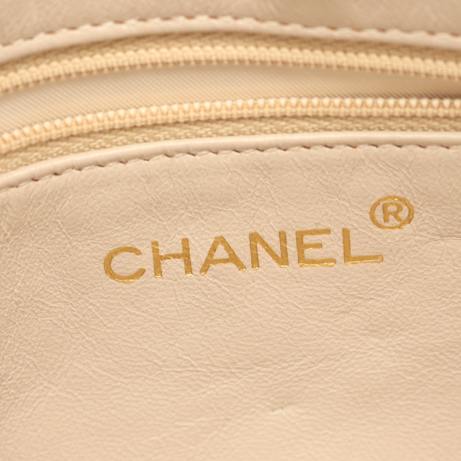トリプルココマーク チェーンショルダーバッグ キャビアスキン ベージュ ゴールド金具 シャネル バッグ CHANEL