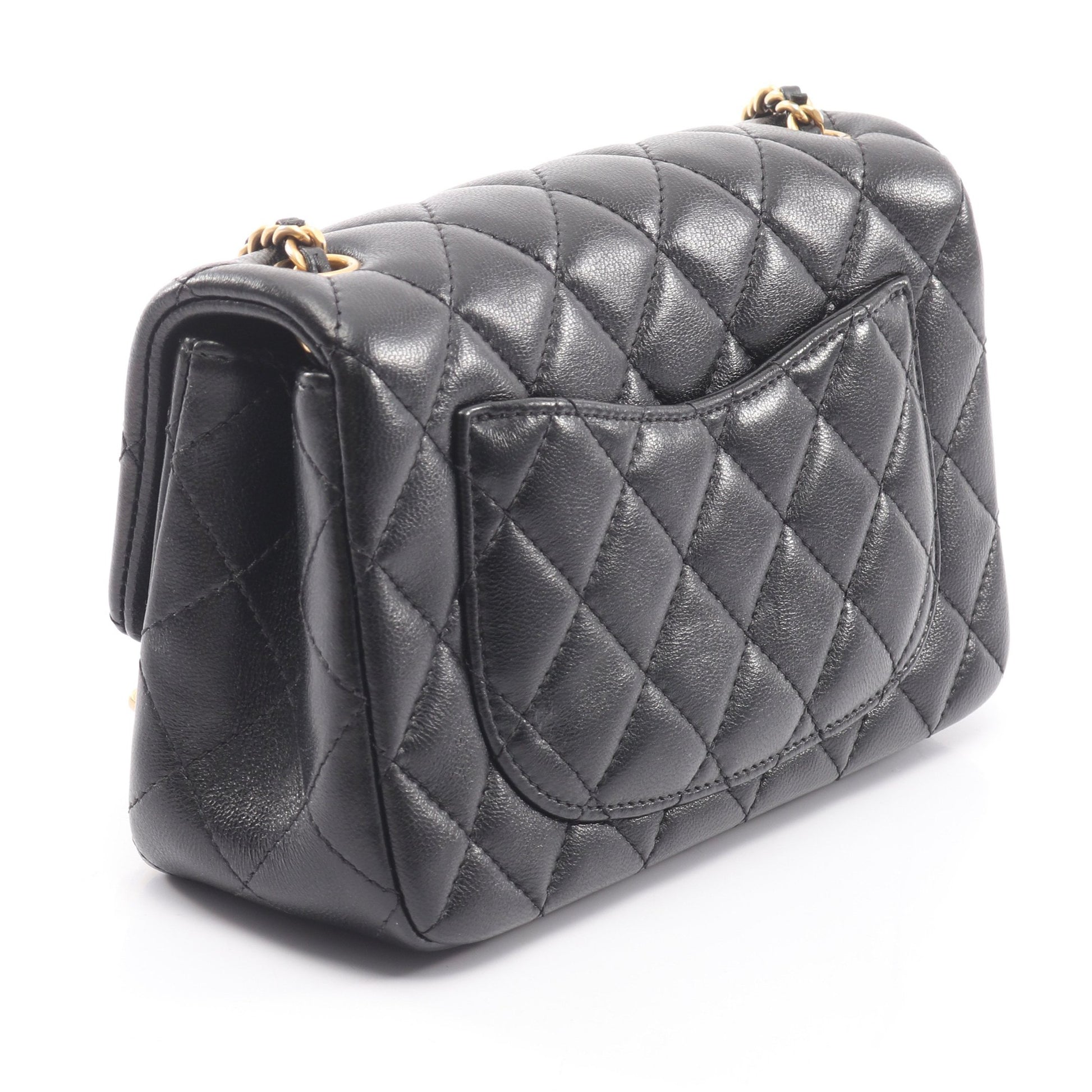 マトラッセ チェーンショルダーバッグ ラムスキン ブラック ゴールド金具 シャネル バッグ CHANEL