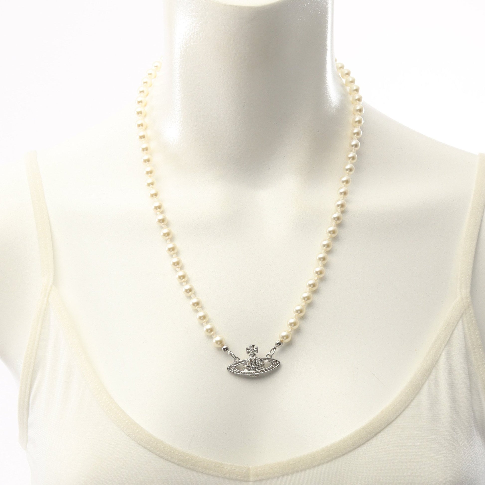 MINI BAS RELIEF PEARL ネックレス ラインストーン フェイクパール シルバー ホワイト ヴィヴィアンウエストウッド アクセサリー Vivienne Westwood
