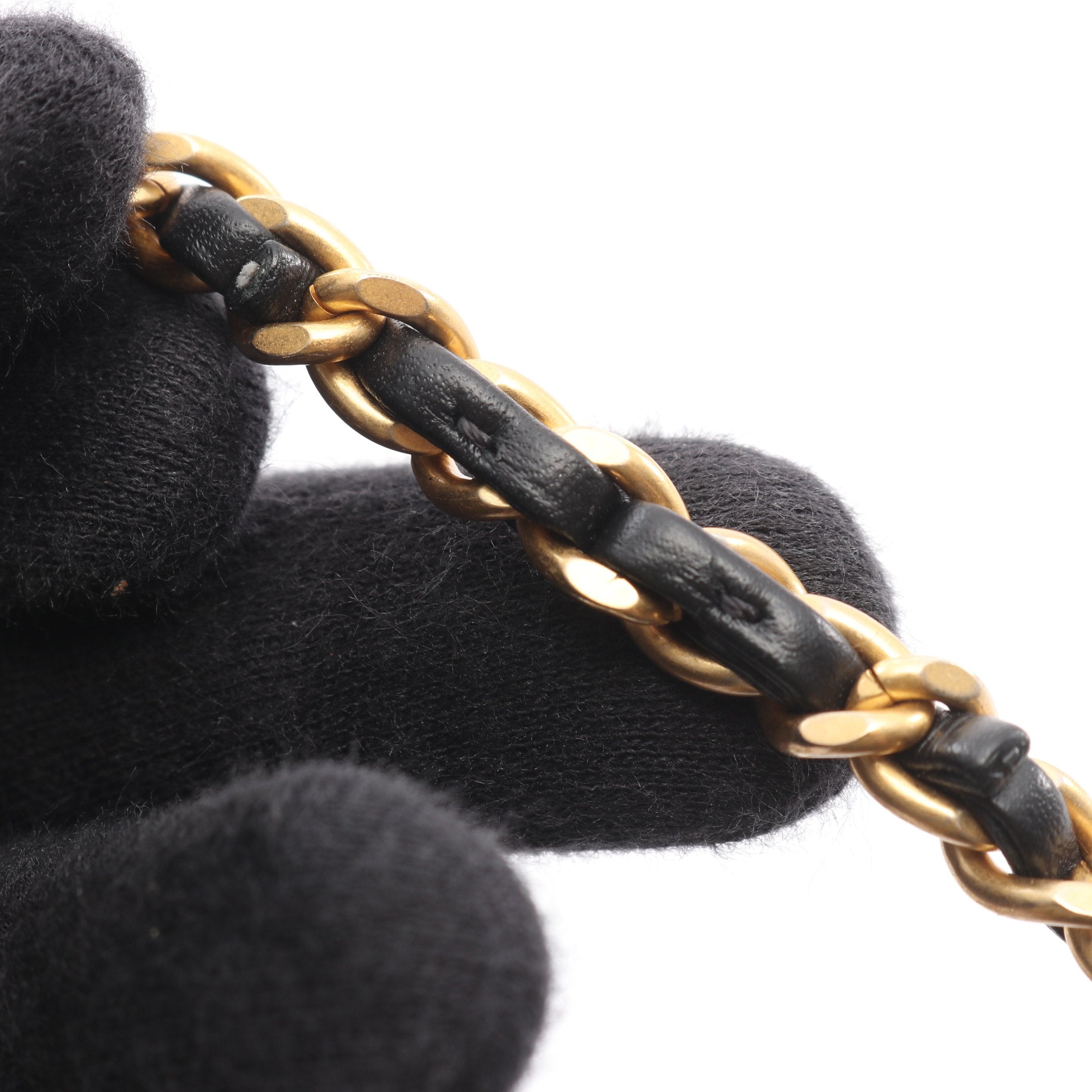 【未使用】CHANEL19 ディズヌフ  マトラッセ ラムスキン ロングフラップ CHANEL（シャネル） ショルダーバッグ ディズヌフ マトラッセ CHANEL19