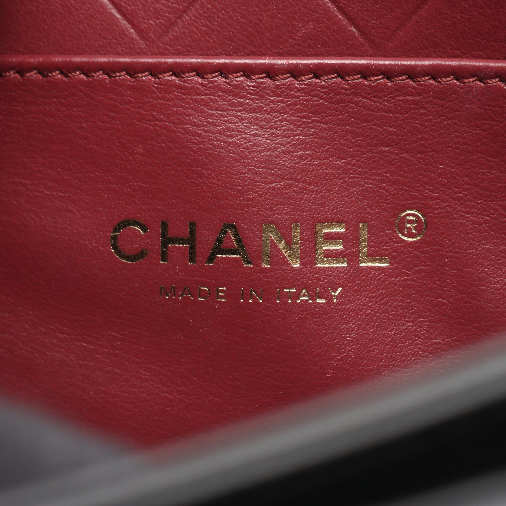 マトラッセ チェーンショルダーバッグ キャビアスキン ブラック ゴールド金具 シャネル バッグ CHANEL