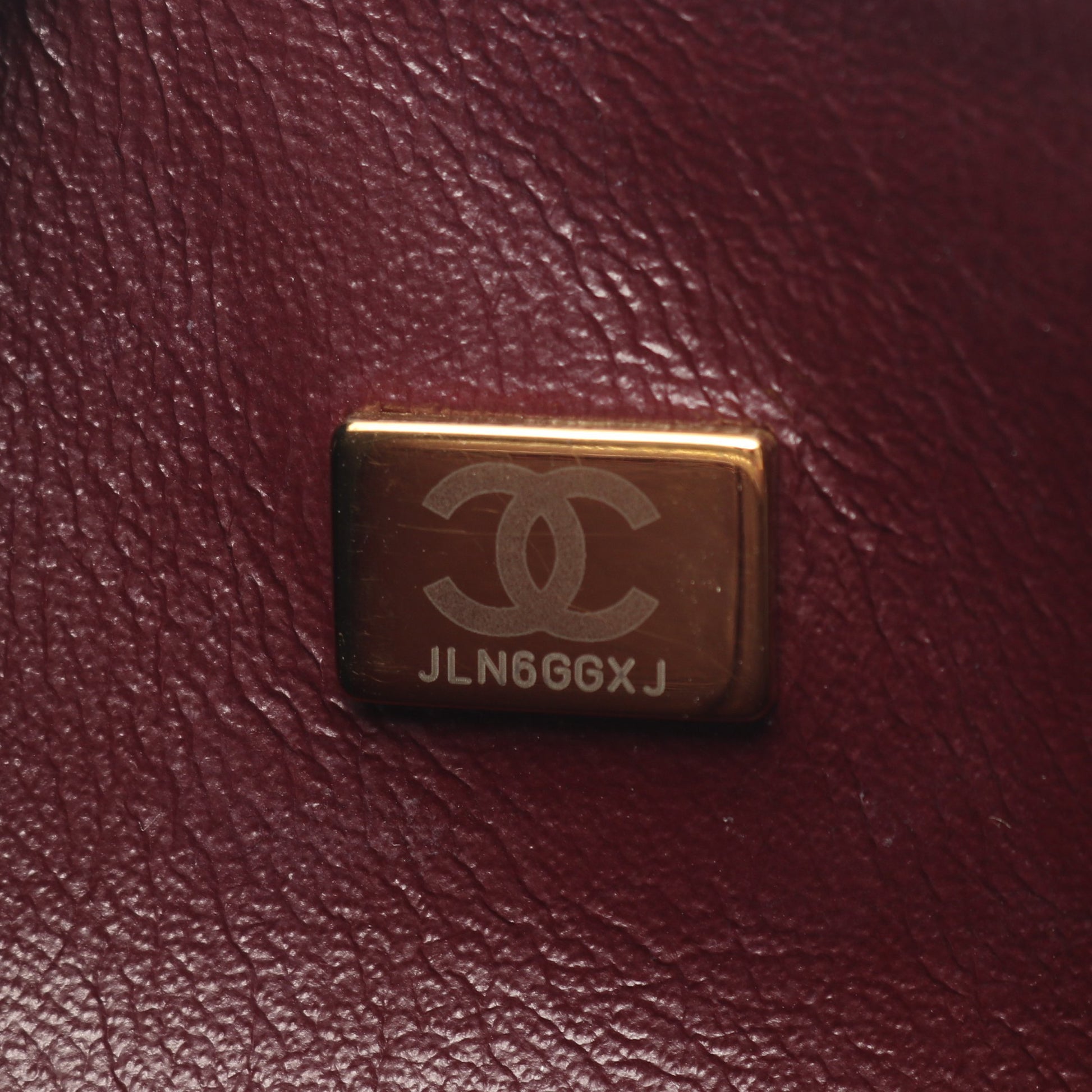 マトラッセ Wフラップ Wチェーンショルダーバッグ キャビアスキン ブラック ゴールド金具 シャネル バッグ CHANEL