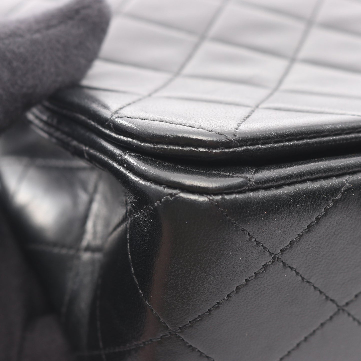 マトラッセ フルフラップ チェーンショルダーバッグ ラムスキン ブラック ゴールド金具 シャネル バッグ CHANEL