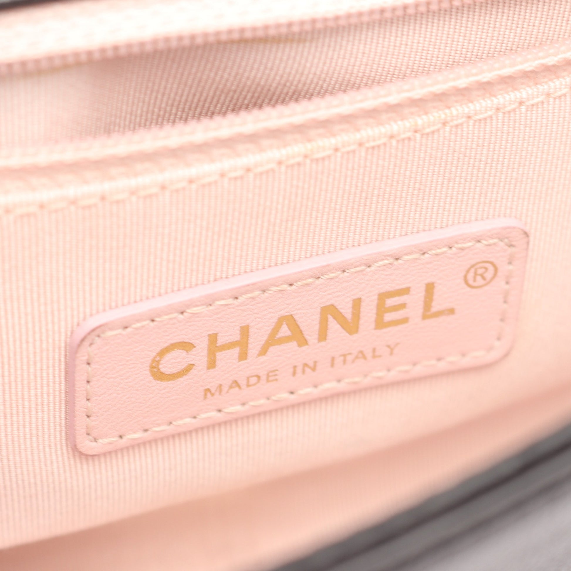 マトラッセ ミニ 2WAY チェーンショルダーバッグ キャビアスキン ブラック ゴールド金具 シャネル バッグ CHANEL