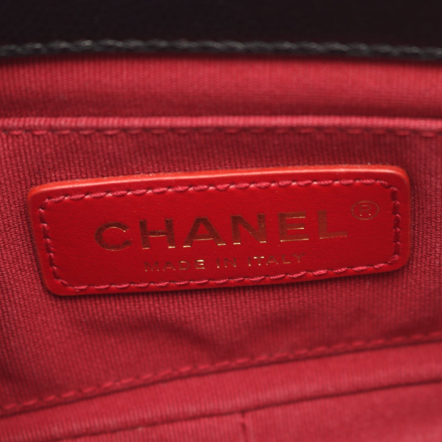 マトラッセ ミニフラップ チェーンショルダーバッグ キャビアスキン ブラック ゴールド金具 シャネル バッグ CHANEL