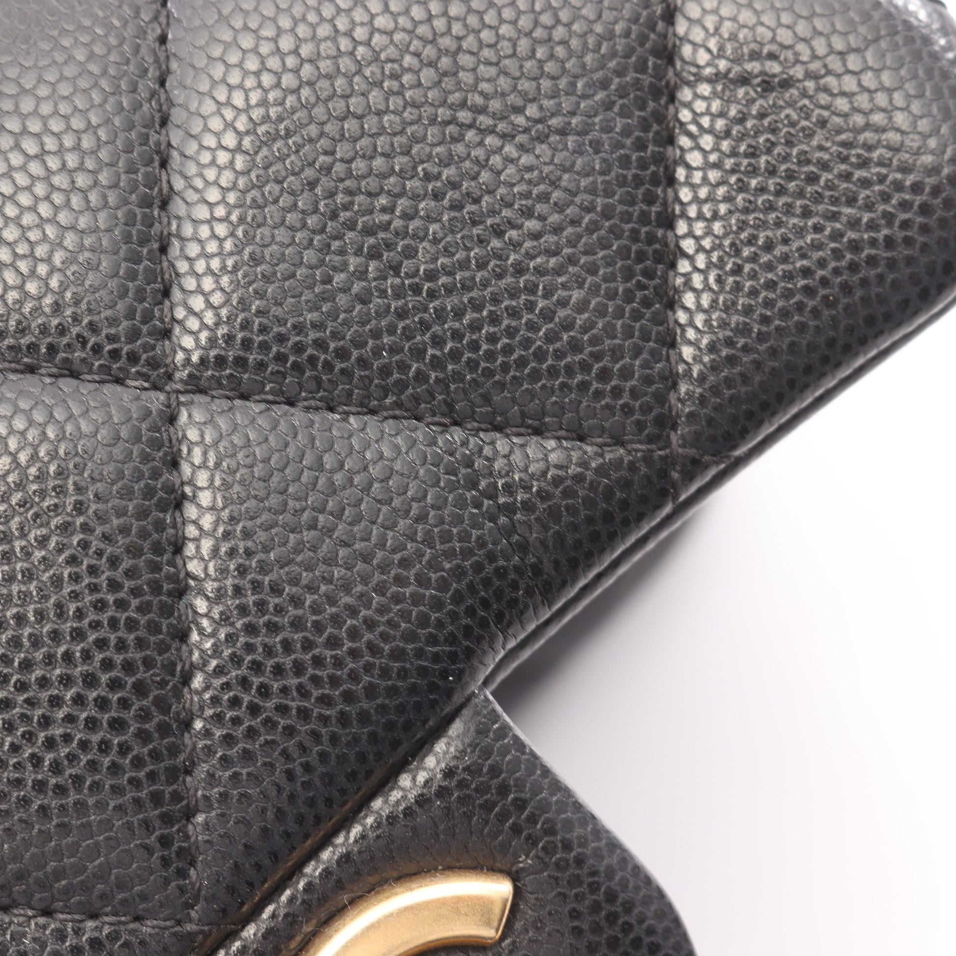 マトラッセ ミニフラップ チェーンショルダーバッグ キャビアスキン ブラック ゴールド金具 シャネル バッグ CHANEL