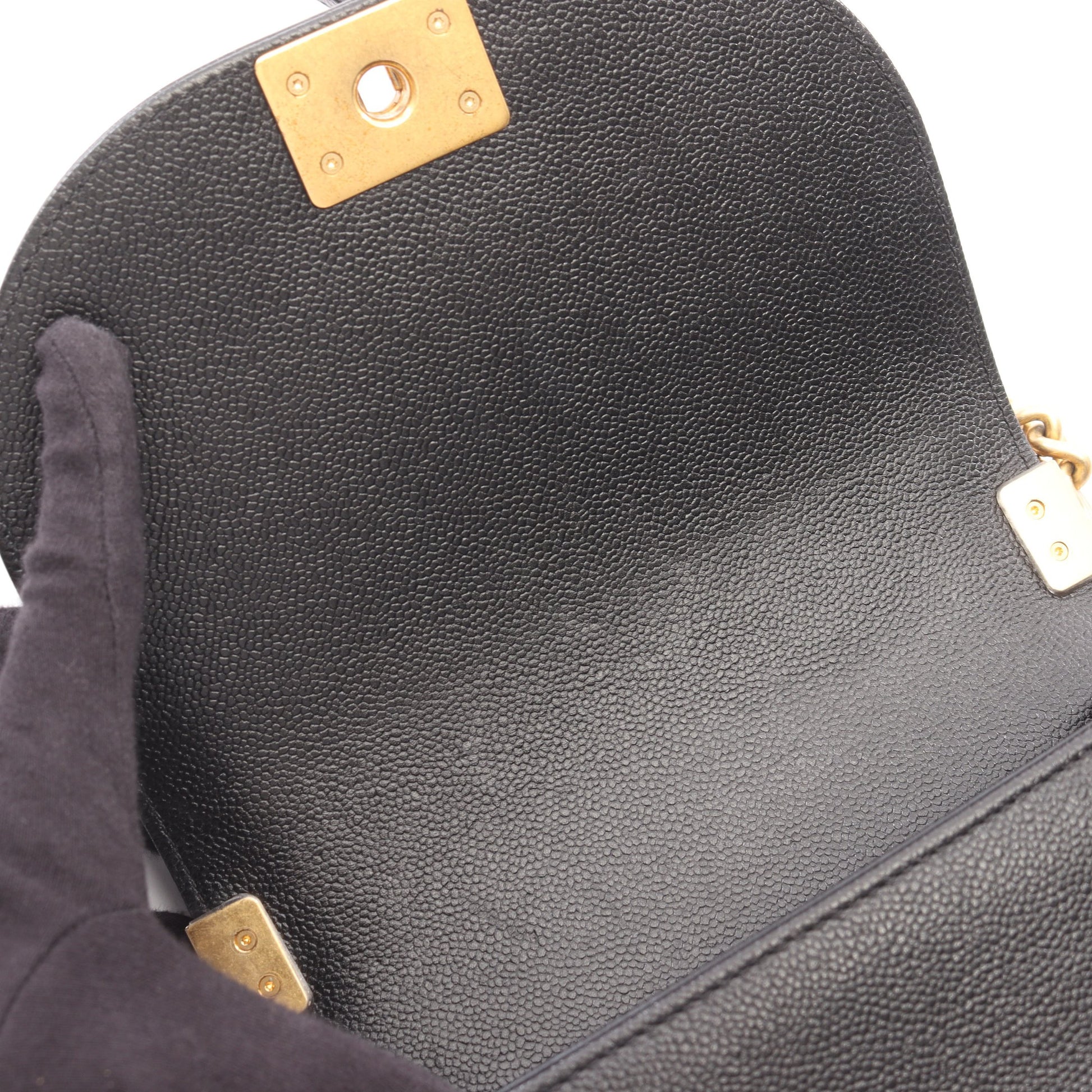 ボーイシャネル スモール チェーンショルダーバッグ キャビアスキン ブラック ゴールド金具 シャネル バッグ CHANEL