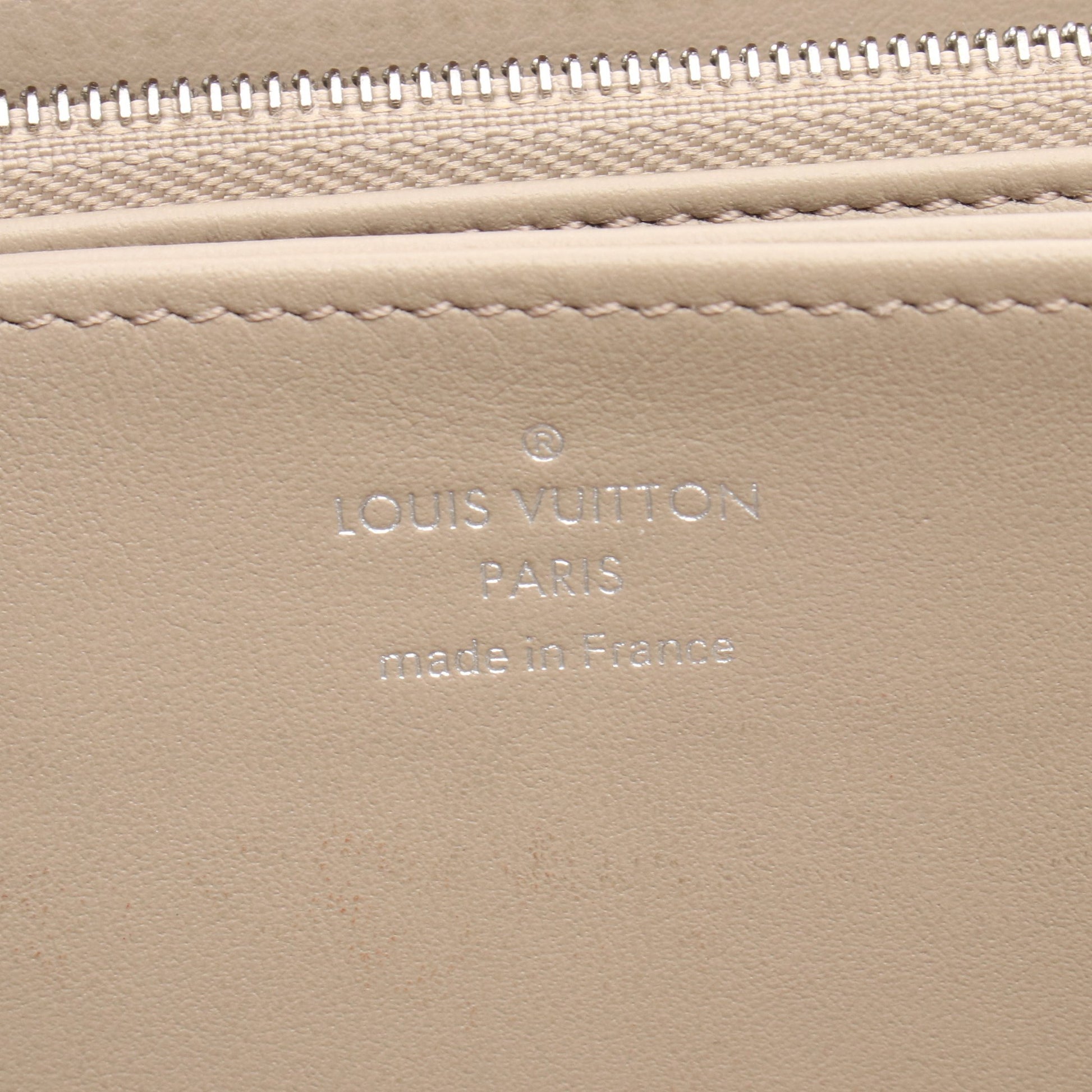 ジッピーウォレット マヒナ ガレ ラウンドファスナー長財布 レザー グレーベージュ ルイヴィトン 財布・小物 LOUIS VUITTON