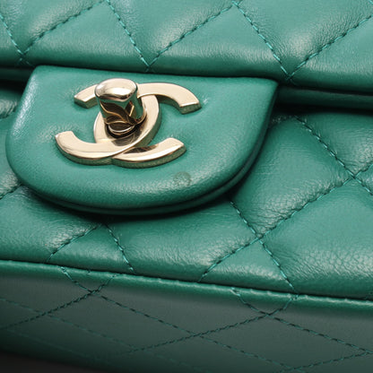 ミニマトラッセ チェーンショルダーバッグ ラムスキン グリーン ゴールド金具 シャネル バッグ CHANEL