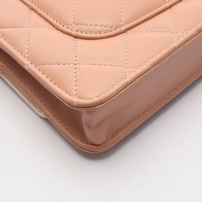 マトラッセ チェーンウォレット ラムスキン ピンクベージュ ゴールド金具 シャネル バッグ CHANEL
