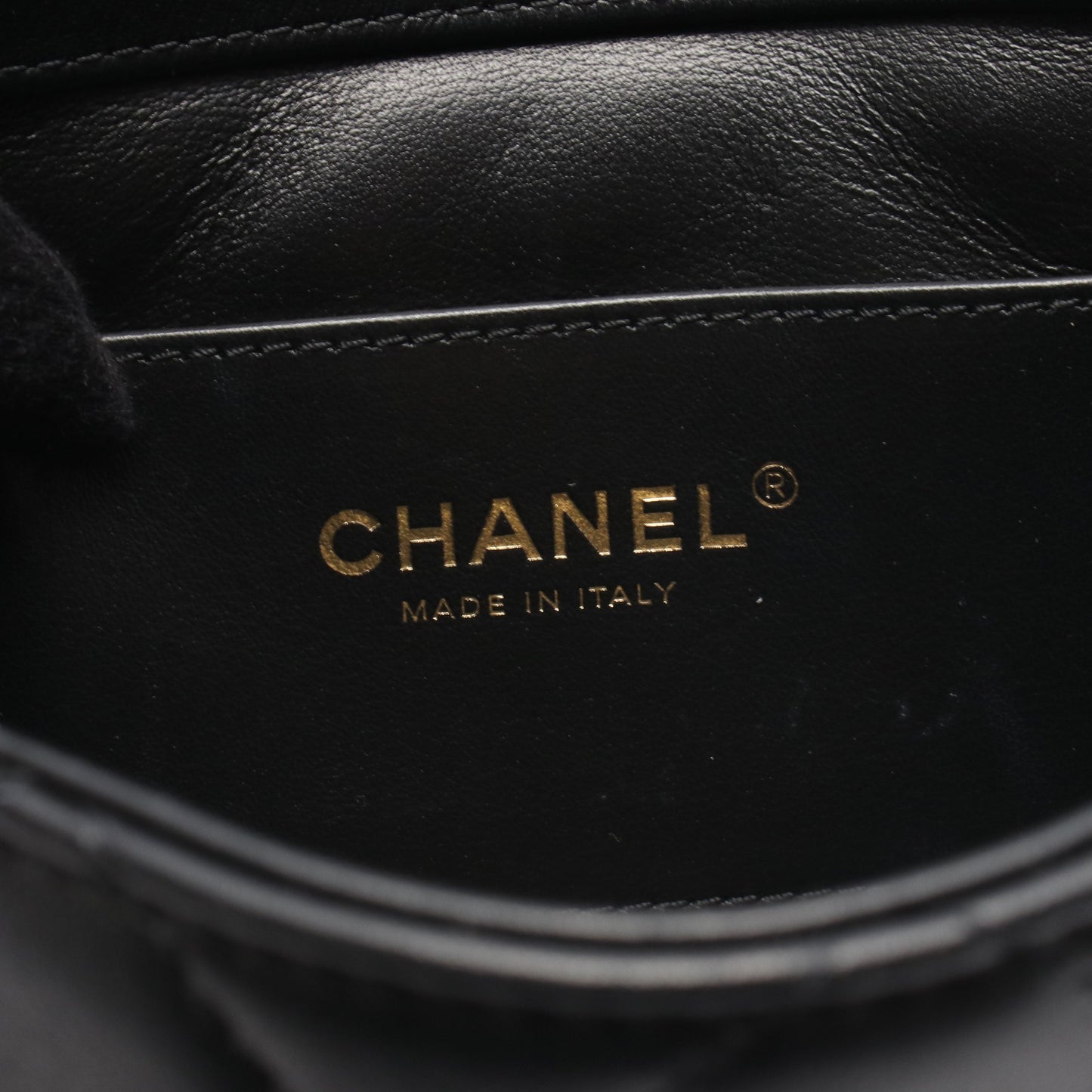 ミニ フラップ バッグ マトラッセ チェーンショルダーバッグ レザー ブラック ゴールド金具 シャネル バッグ CHANEL