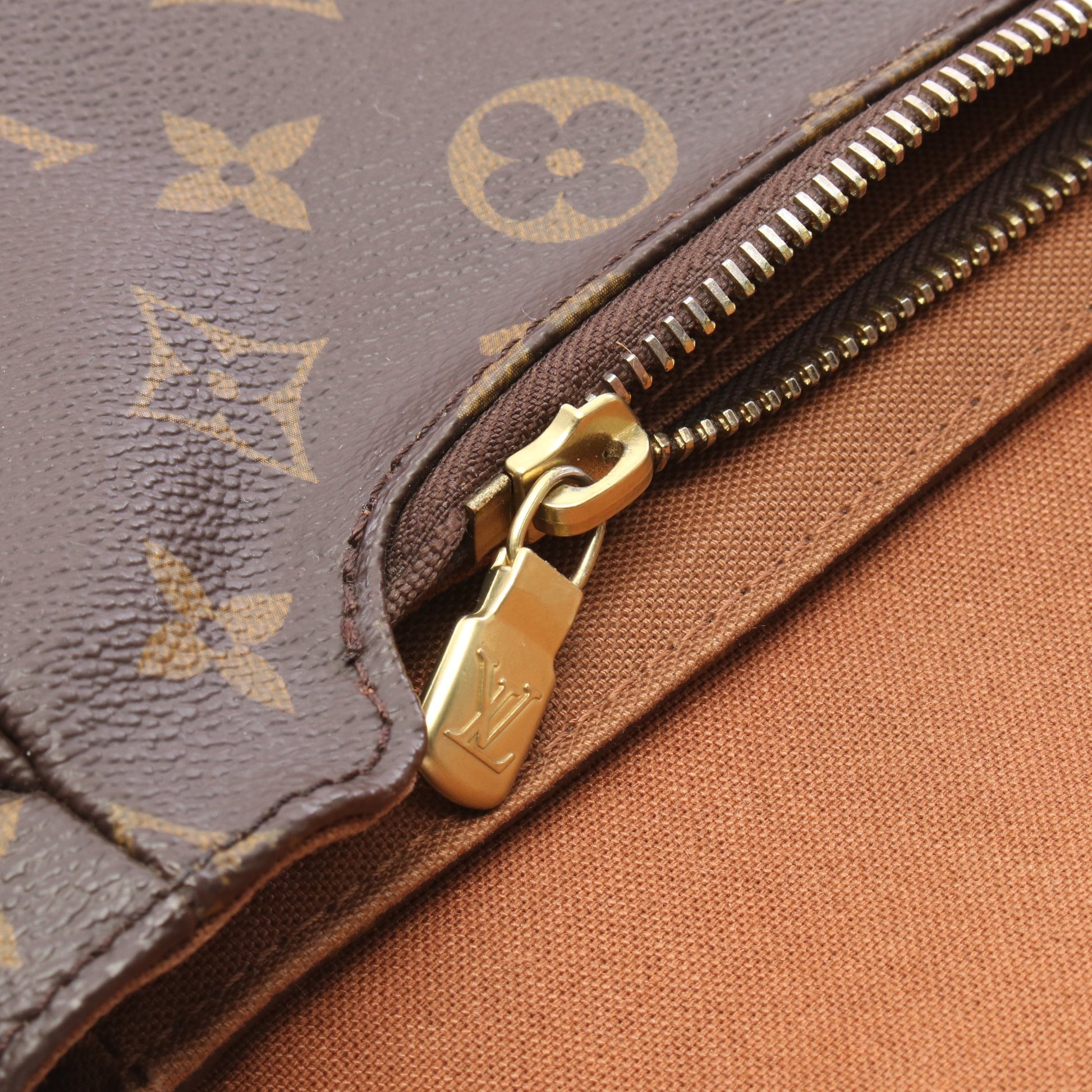 メッセンジャーボブールMM モノグラム ショルダーバッグ PVC ブラウン ルイヴィトン バッグ LOUIS VUITTON