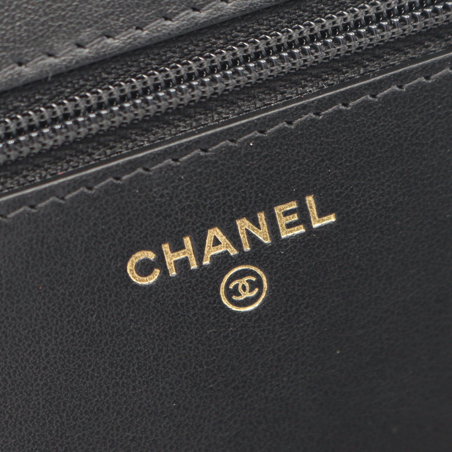 カメリア チェーンウォレット キャビアスキン ブラック ゴールド金具 シャネル バッグ CHANEL