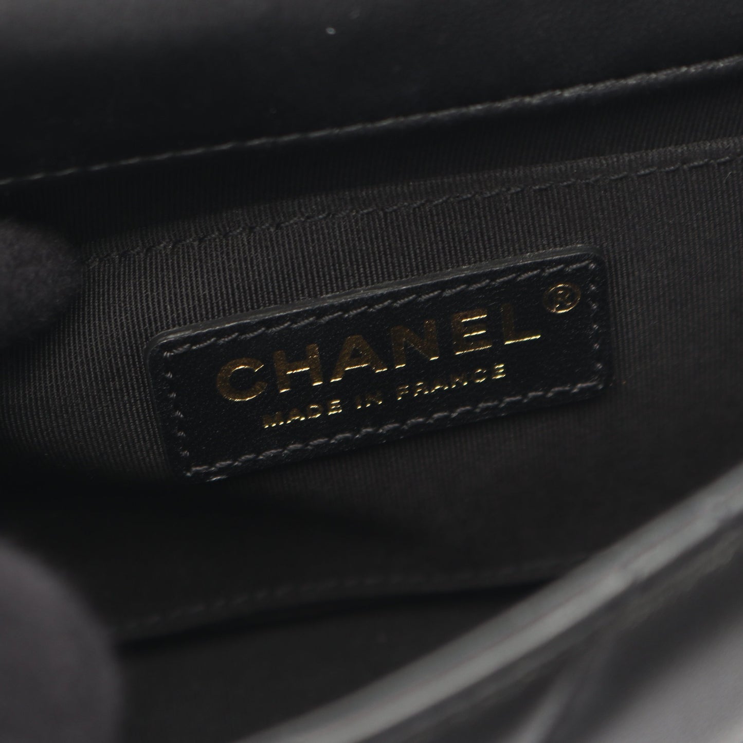 マトラッセ スモールフラップ チェーンショルダーバッグ ラムスキン ブラック ゴールド金具 シャネル バッグ CHANEL