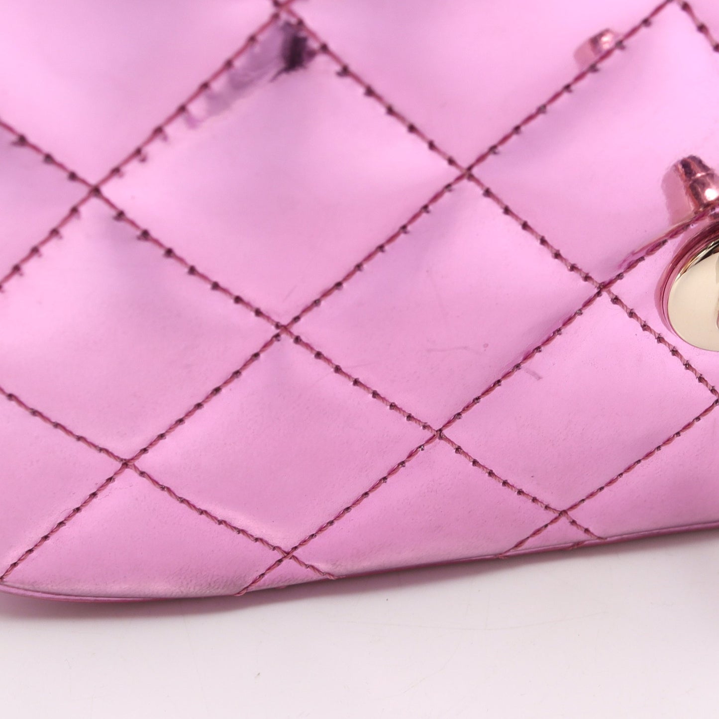 マトラッセ ミニフラップ メタリック チェーンショルダーバッグ レザー ピンク ゴールド金具 シャネル バッグ CHANEL