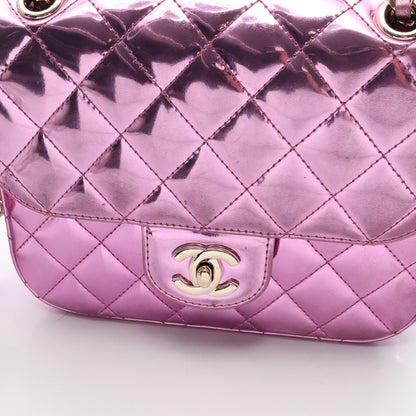 マトラッセ ミニフラップ メタリック チェーンショルダーバッグ レザー ピンク ゴールド金具 シャネル バッグ CHANEL
