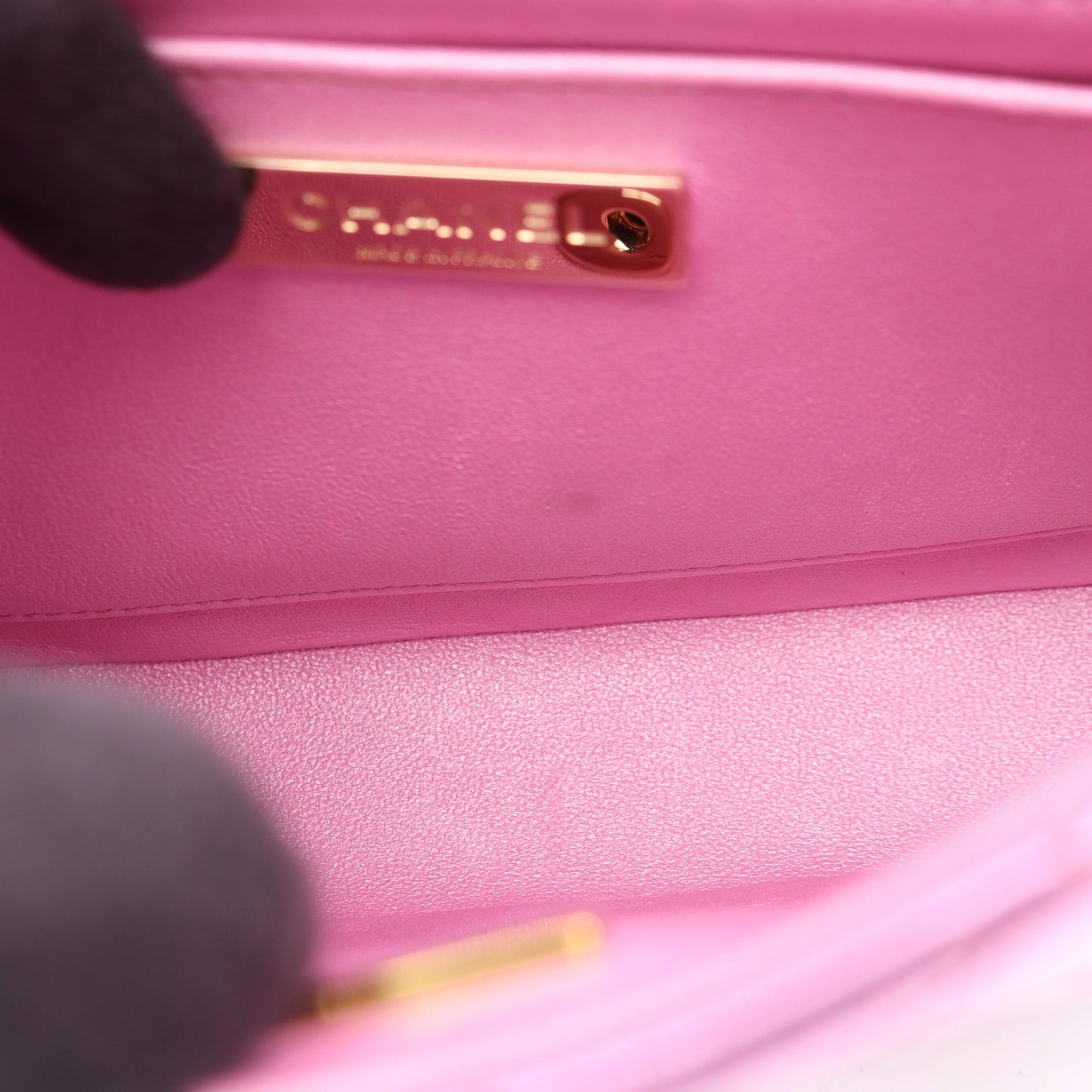 マトラッセ ミニフラップ メタリック チェーンショルダーバッグ レザー ピンク ゴールド金具 シャネル バッグ CHANEL