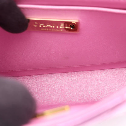 マトラッセ ミニフラップ メタリック チェーンショルダーバッグ レザー ピンク ゴールド金具 シャネル バッグ CHANEL