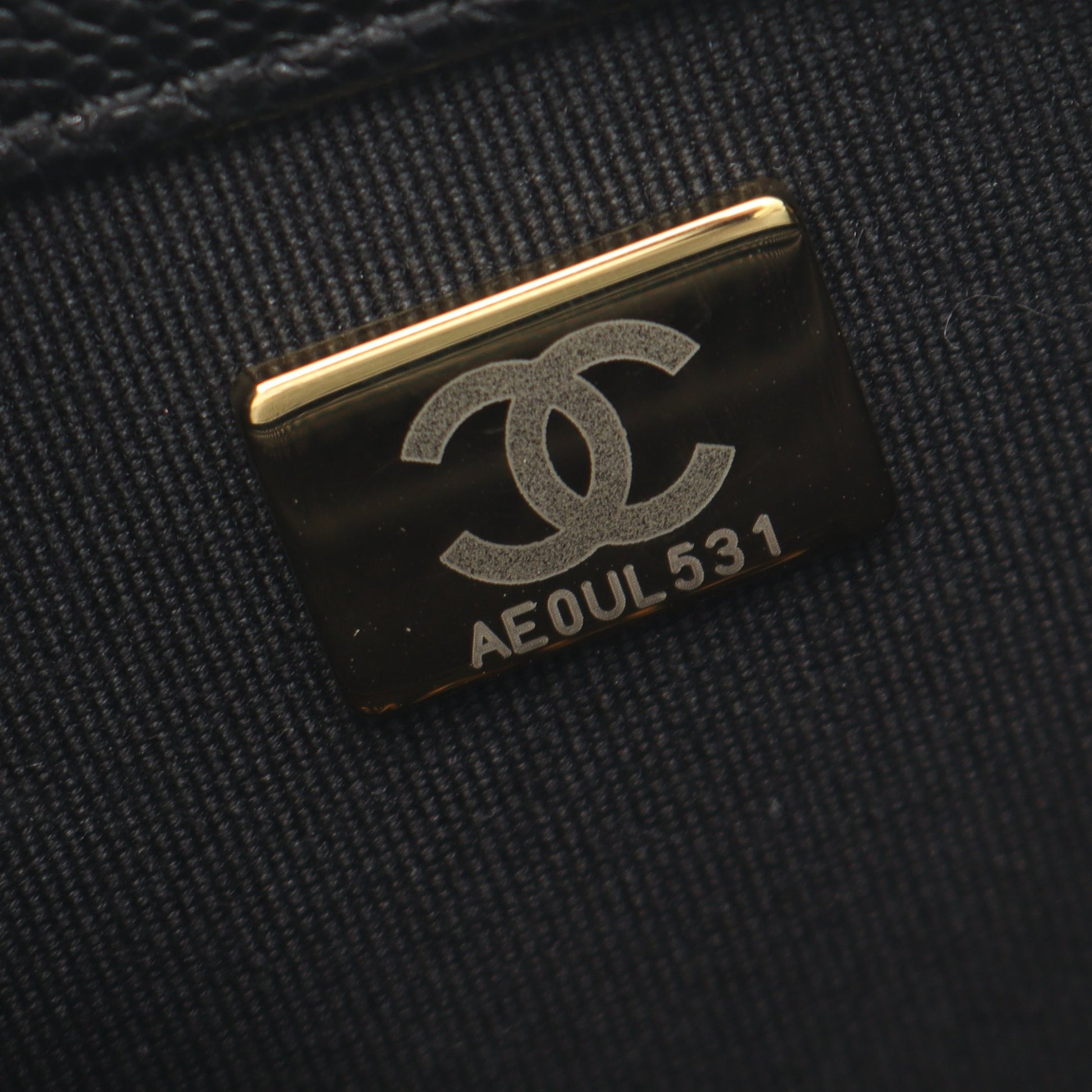 マトラッセ スモールフラップ チェーンショルダーバッグ キャビアスキン ブラック ゴールド金具 シャネル バッグ CHANEL