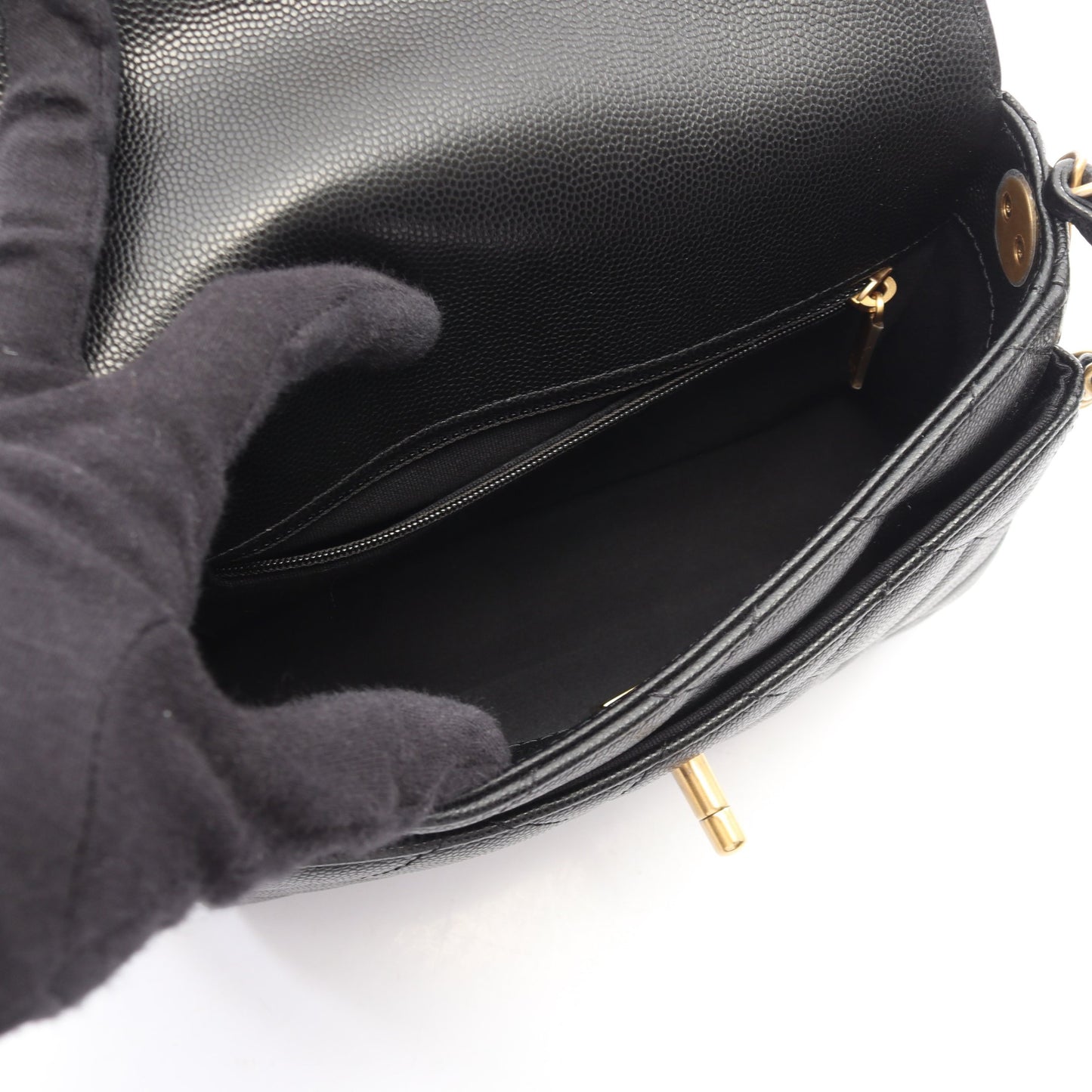 マトラッセ スモールフラップ チェーンショルダーバッグ キャビアスキン ブラック ゴールド金具 シャネル バッグ CHANEL