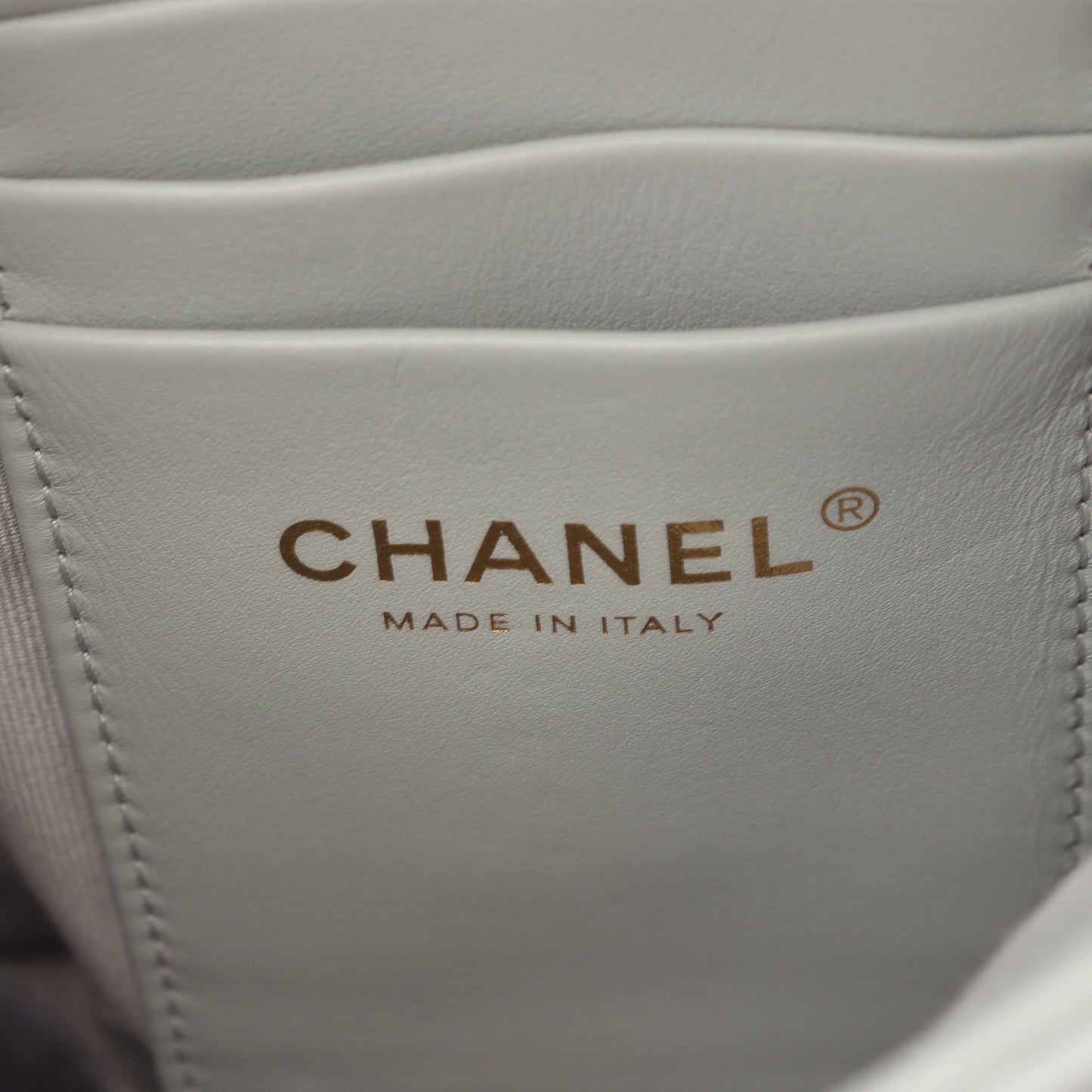 マトラッセ チェーンショルダーバッグ ラムスキン ブルーグレー ゴールド金具 シャネル バッグ CHANEL