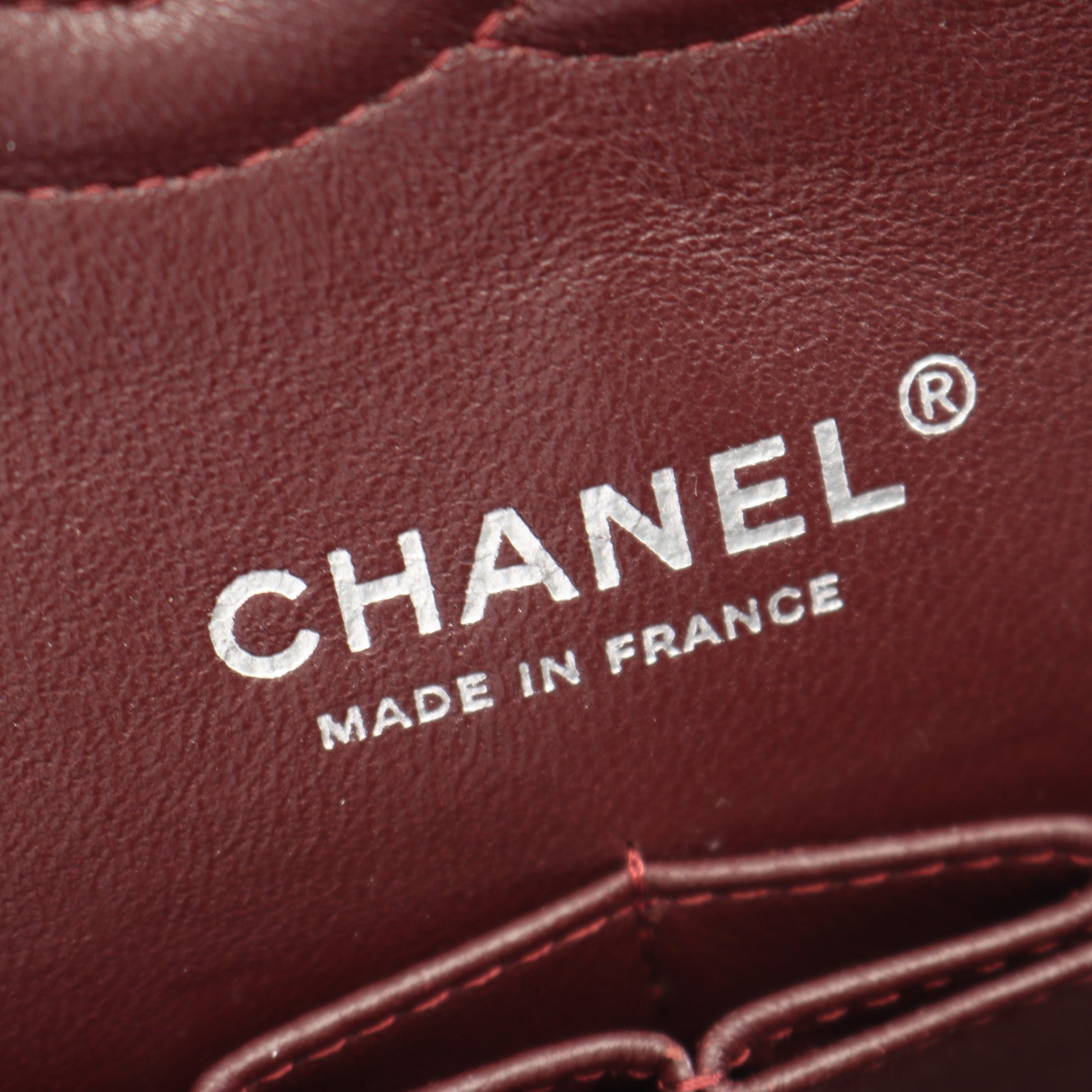 マトラッセ Wフラップ Wチェーンショルダーバッグ キャビアスキン ブラック シルバー金具 シャネル バッグ CHANEL