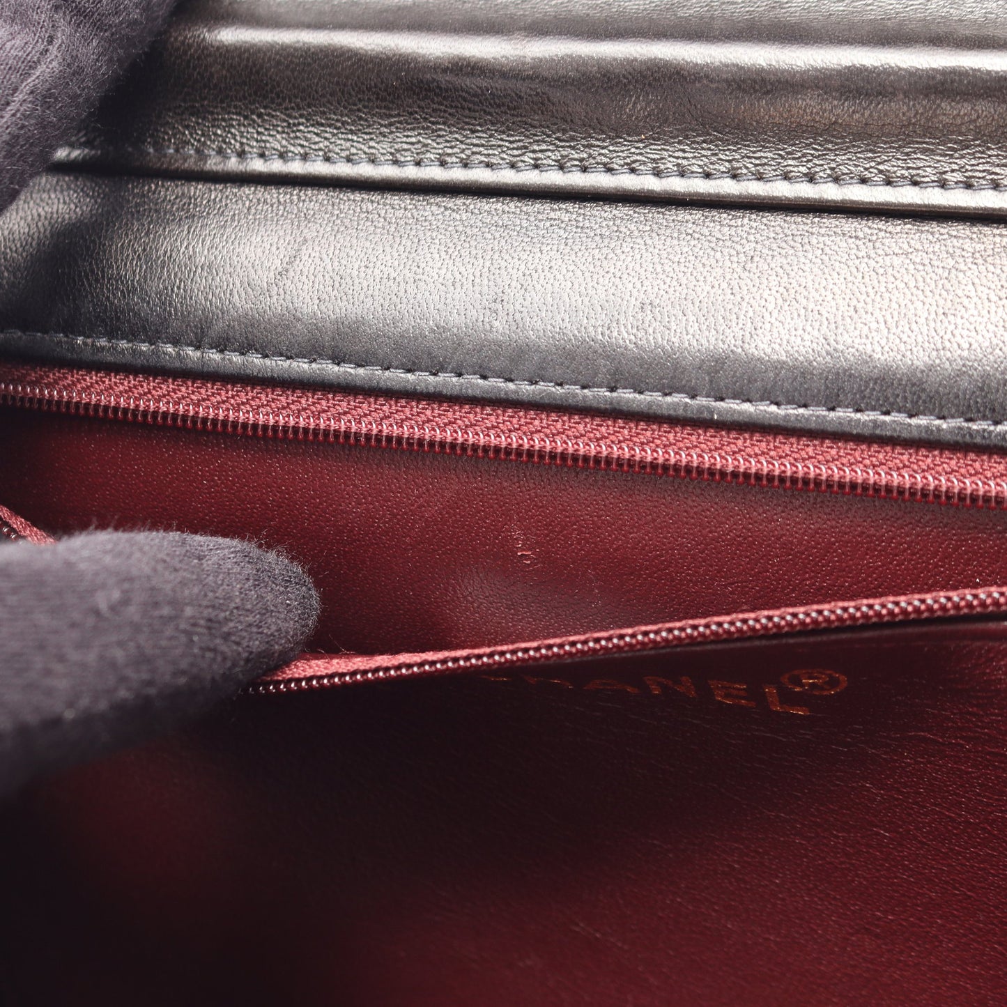 マトラッセ シングルフラップ プッシュロック チェーンショルダーバッグ ラムスキン ブラック ゴールド金具 シャネル バッグ CHANEL