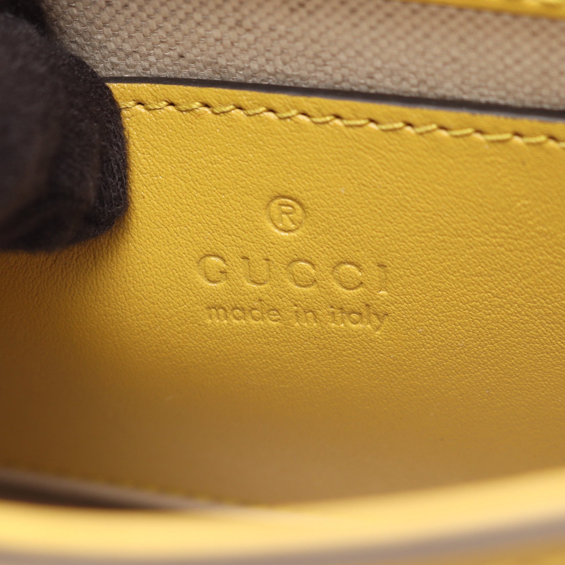 ブロンディ チェーンショルダーバッグ レザー ラバー イエロー ブラック グッチ バッグ GUCCI
