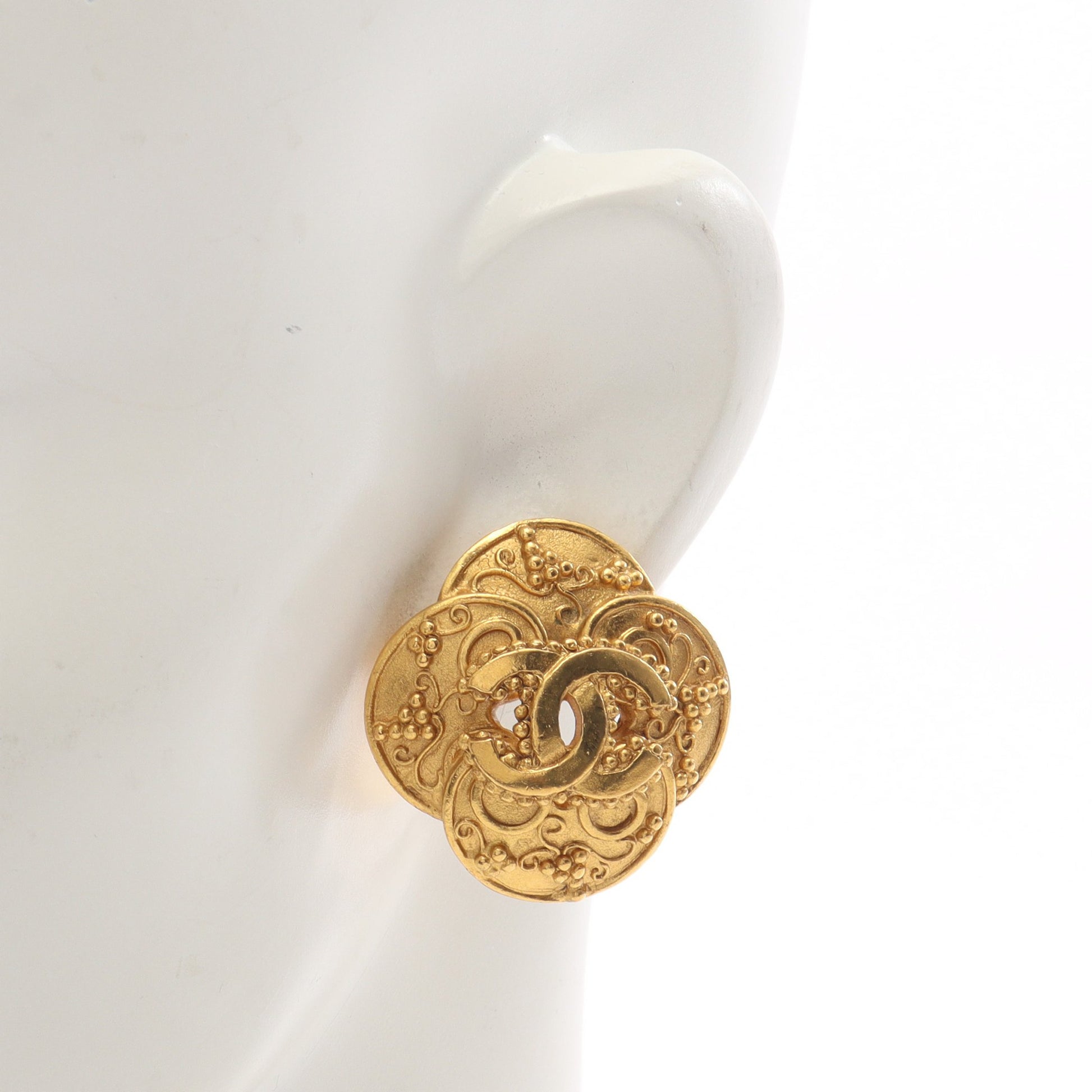 ココマーク フラワー イヤリング GP ゴールド 96A シャネル アクセサリー CHANEL